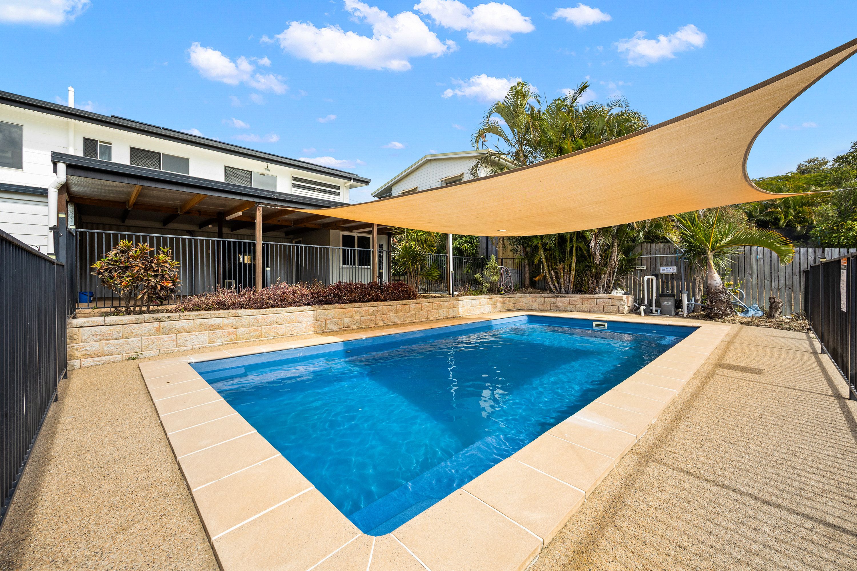 5 Barramundi Street, Toolooa, QLD 4680