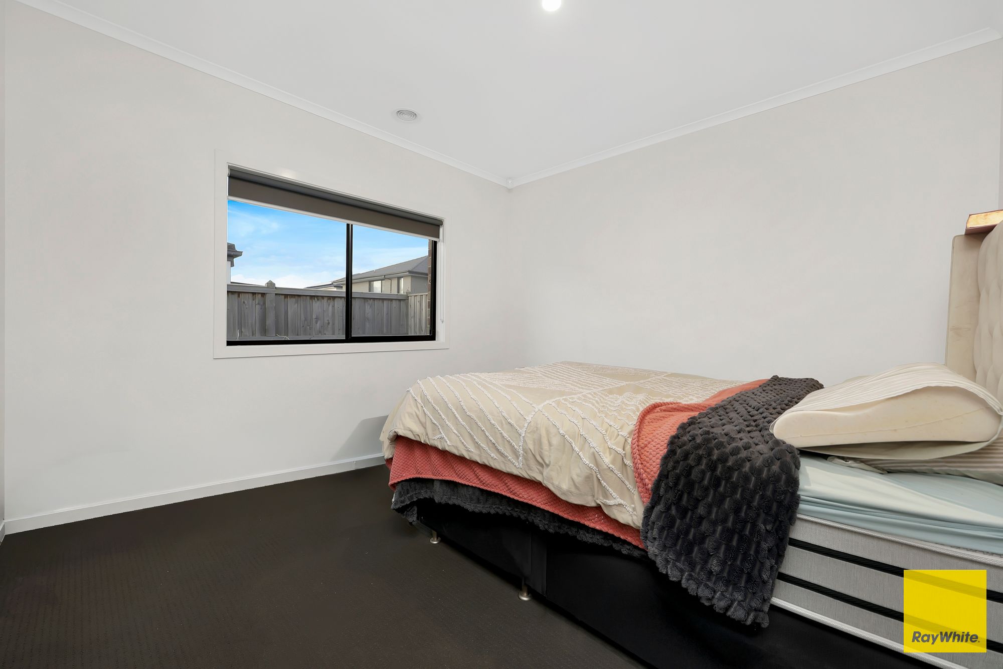 21 Urquhart Street — photo 11 of 15