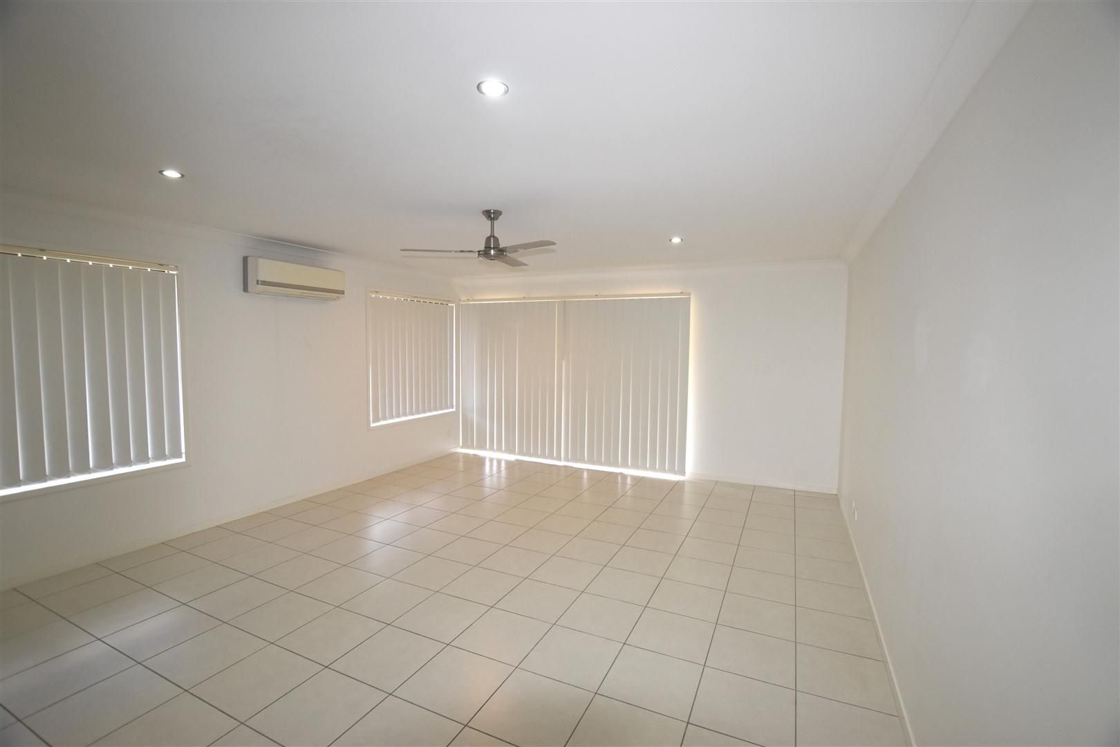 8 Kandel Court, Kirkwood, QLD 4680