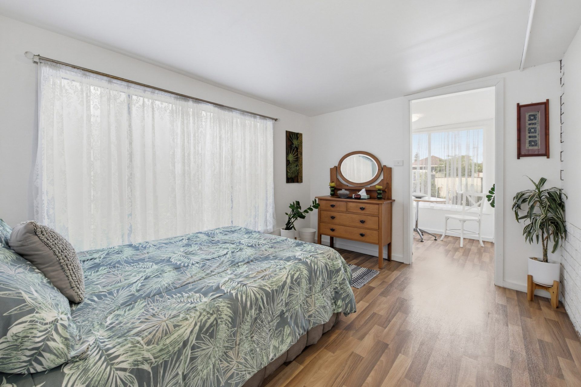 26 Stuart Street — photo 7 of 10