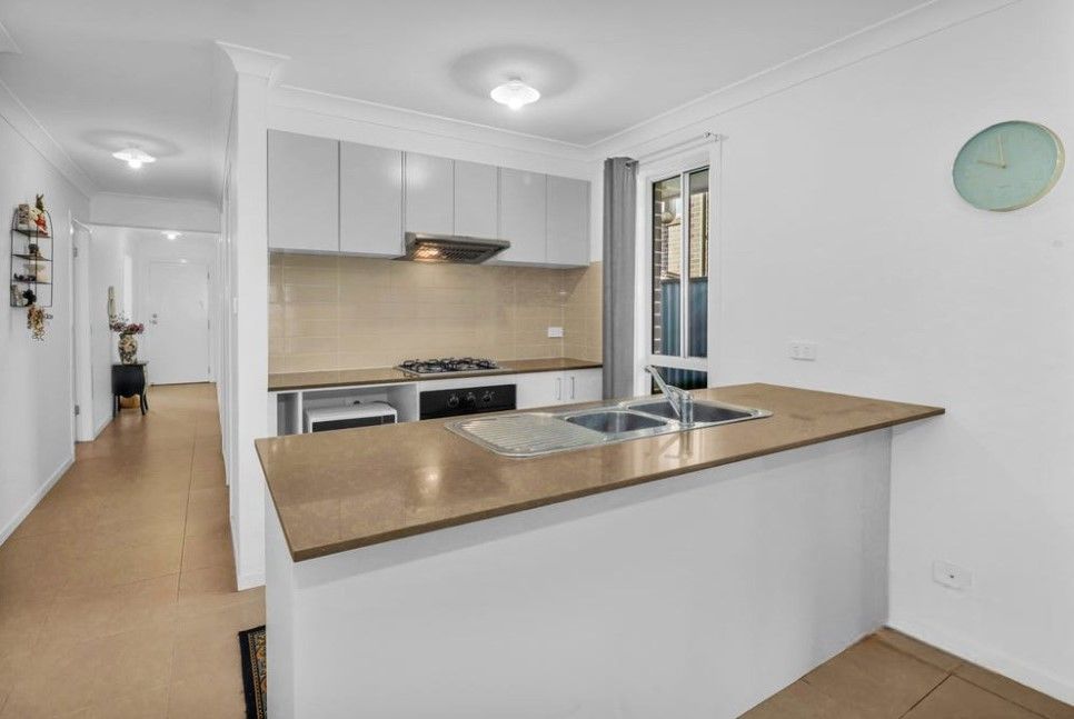 7 Stawell Street, Ropes Crossing, NSW 2760
