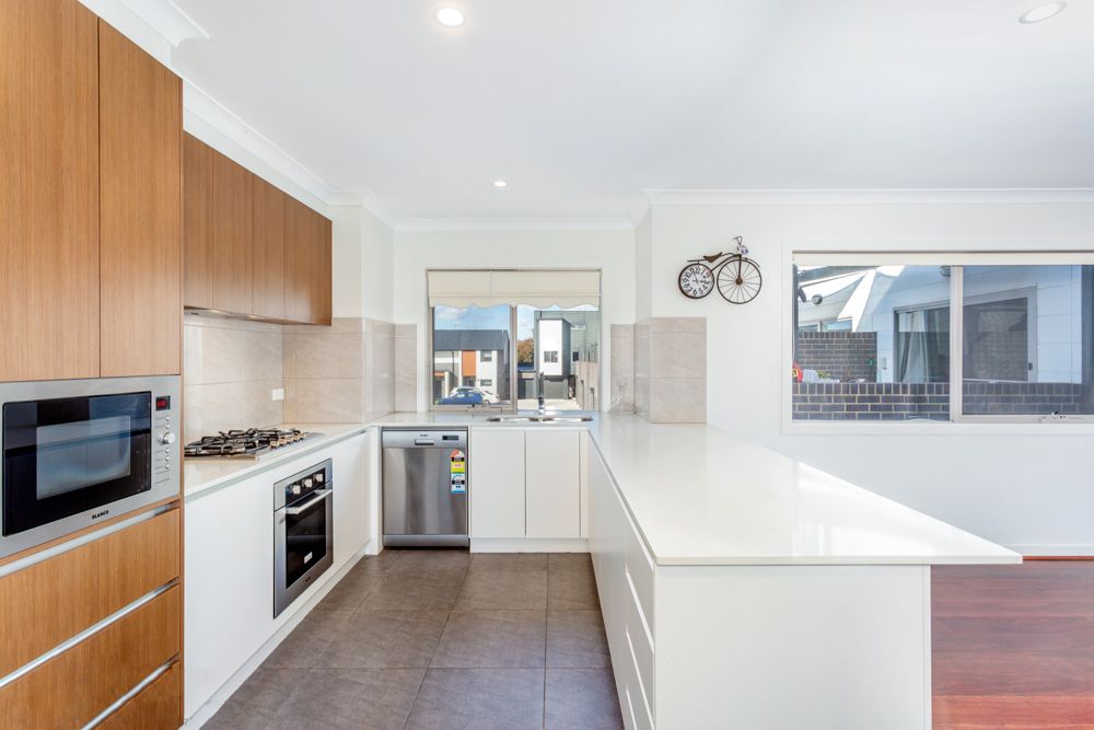 34/8 Henry Kendall Street, Franklin, ACT 2913