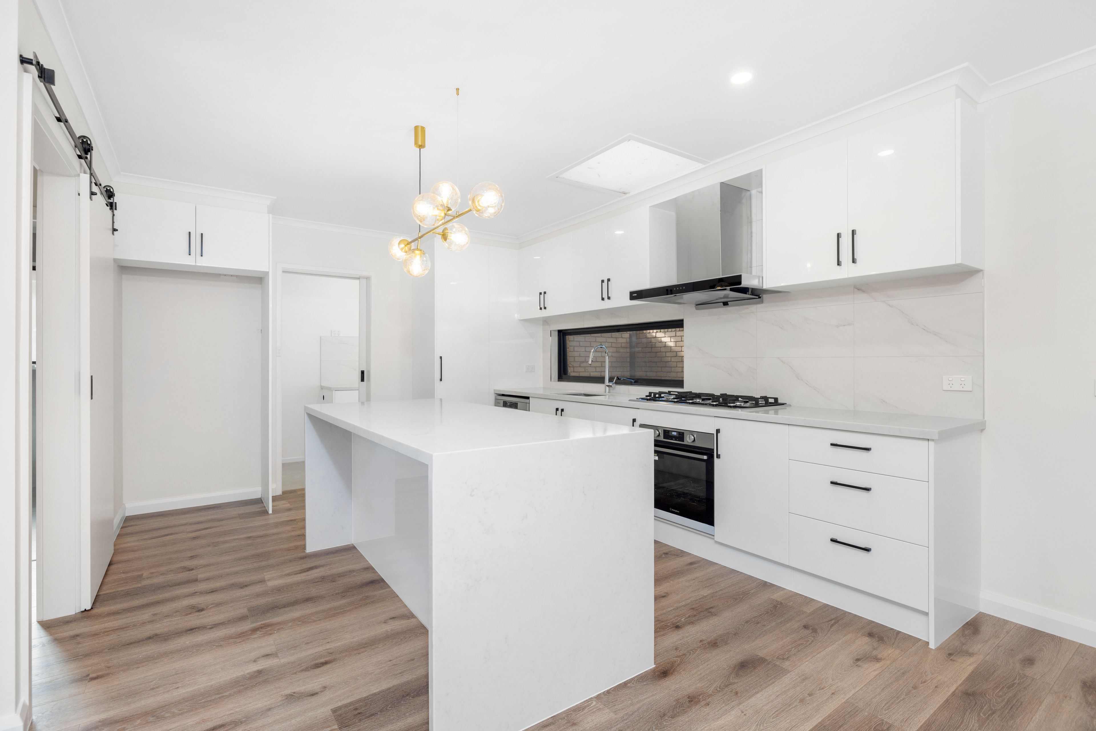 8 O'Connor Road, Knoxfield, VIC 3180