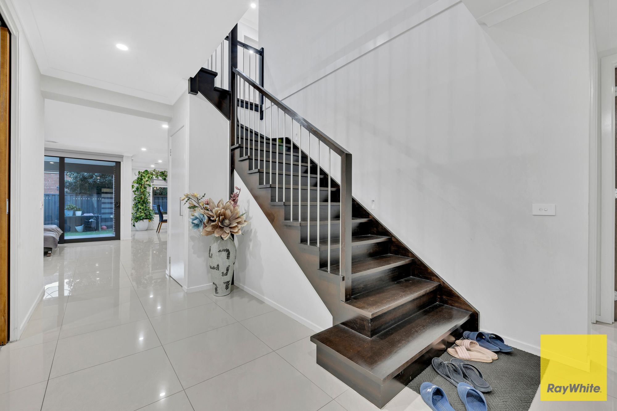 32 Samsara Avenue — photo 10 of 29