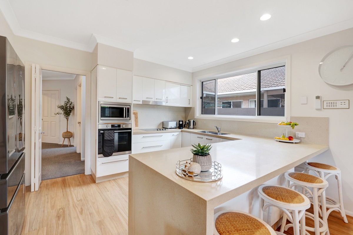 43 Saint Andrews Avenue, Isle Of Capri, QLD 4217