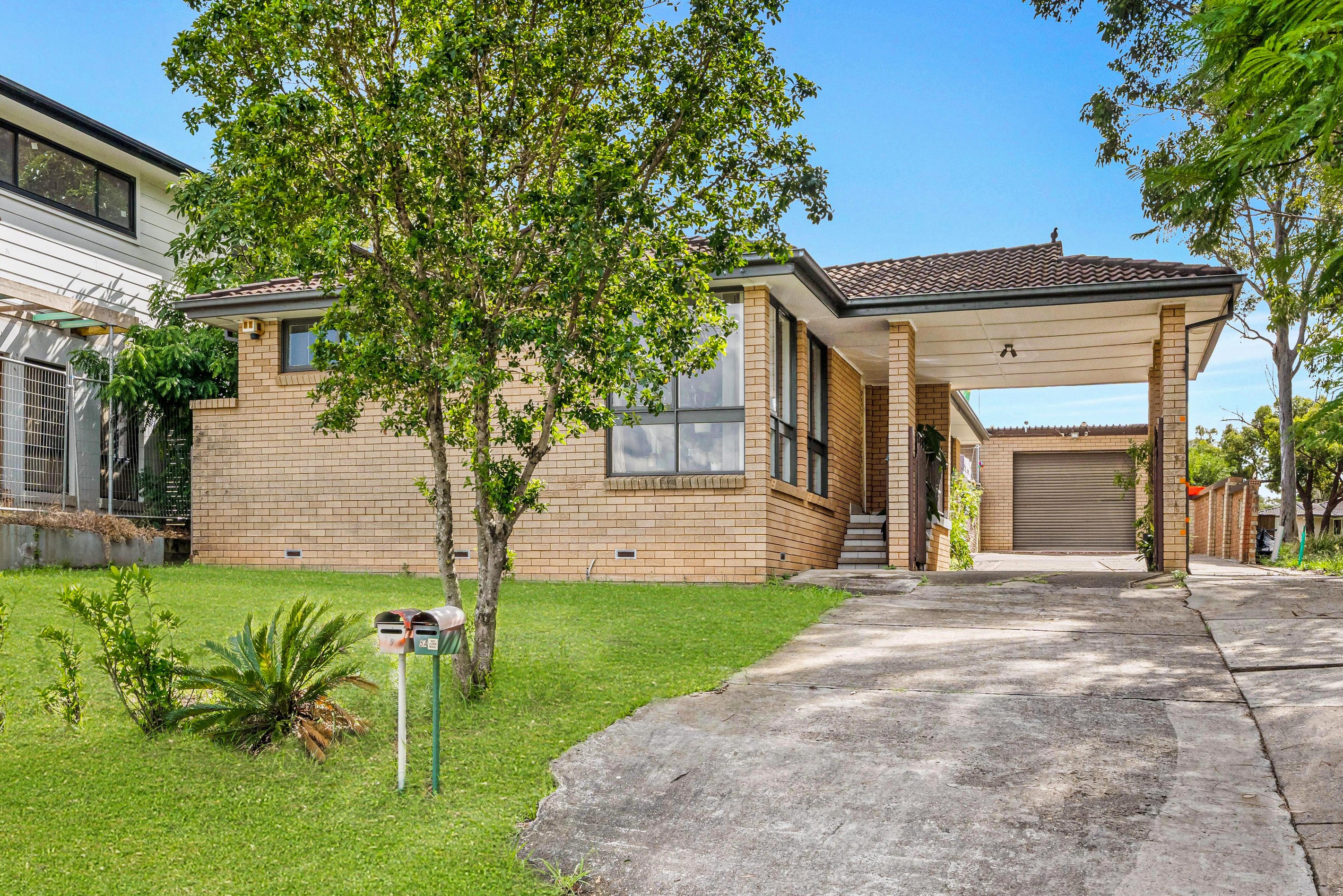5 & 5A Baringa Close, Green Valley, NSW 2168