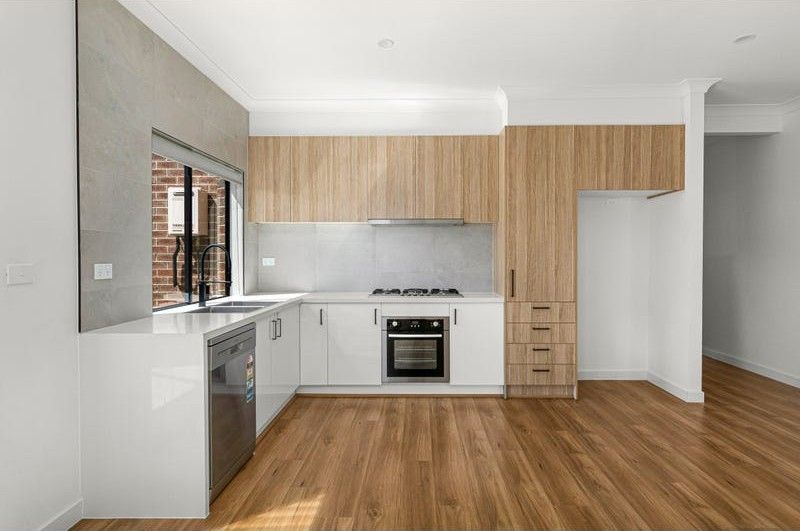24 Mawson Street — photo 10 of 16