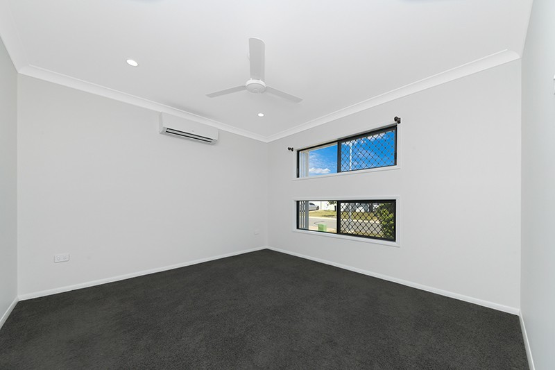 22 Peak Circuit, Cosgrove, QLD 4818