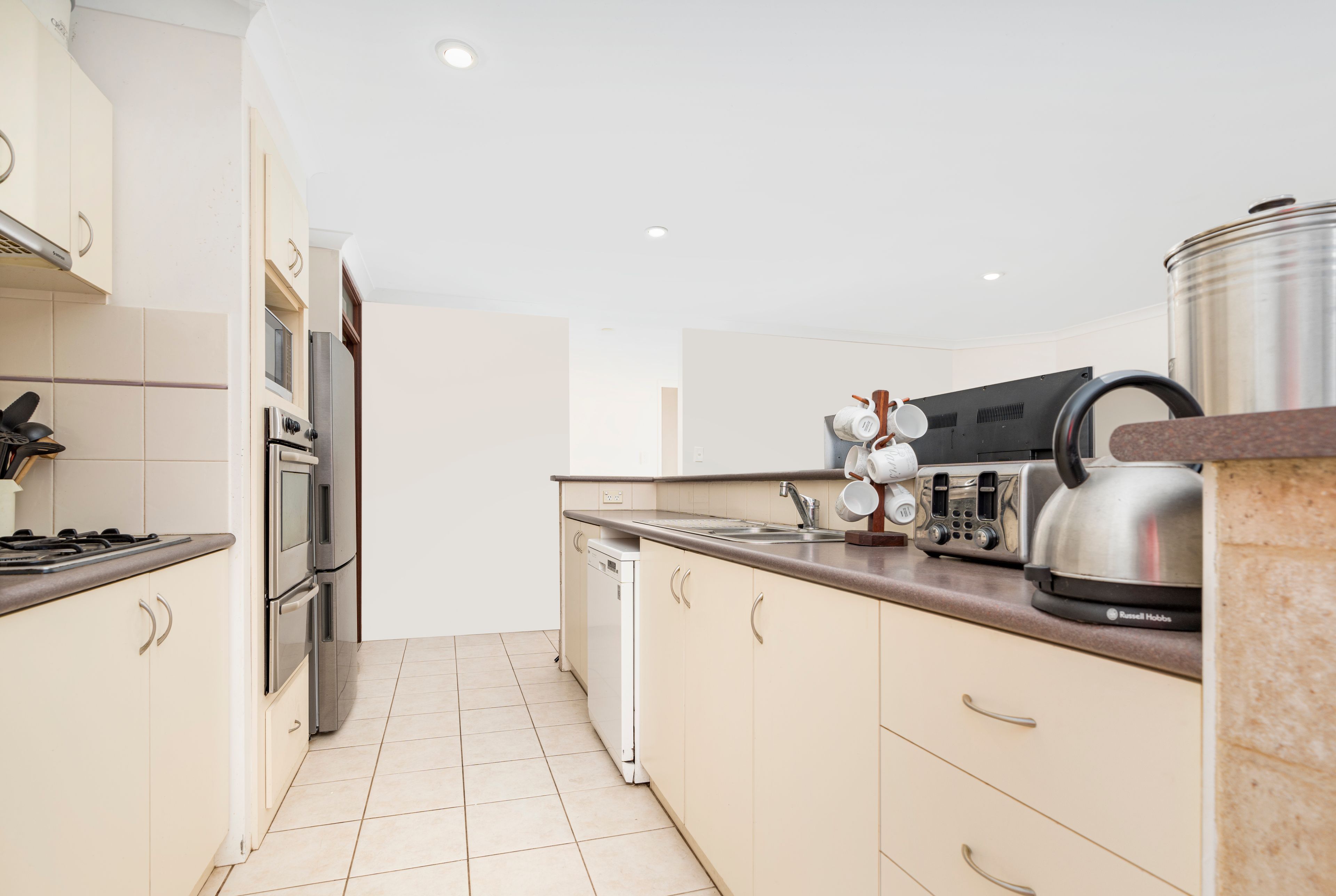 1 Brittania Parade, Wandina, WA 6530