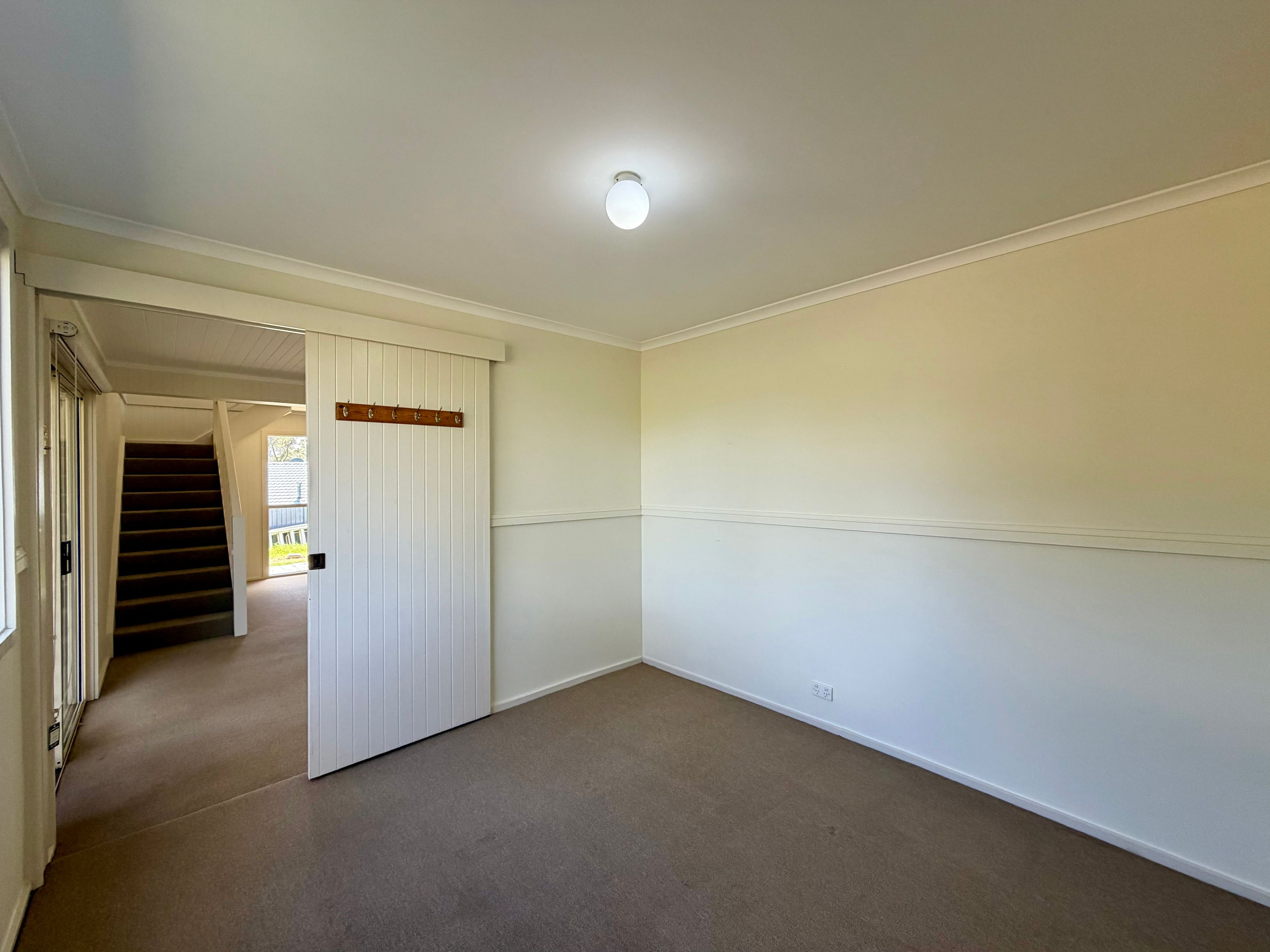 81 Tallawang Avenue — photo 5 of 16