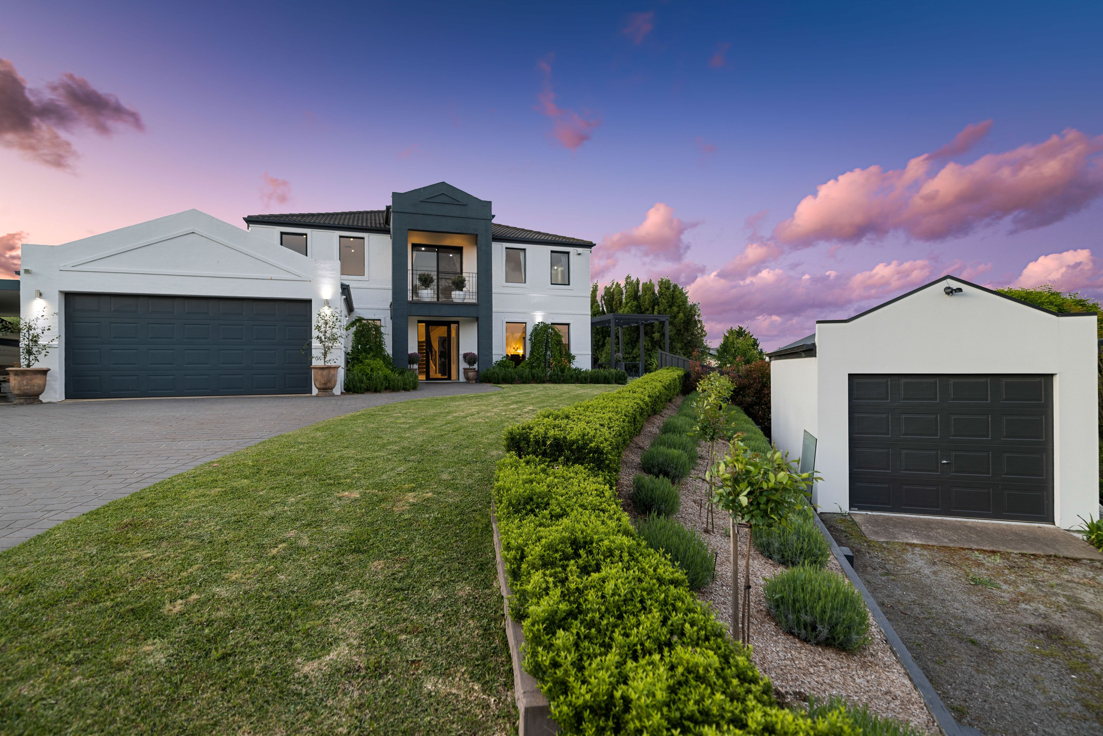 15 Angela Place, Goulburn NSW 2580