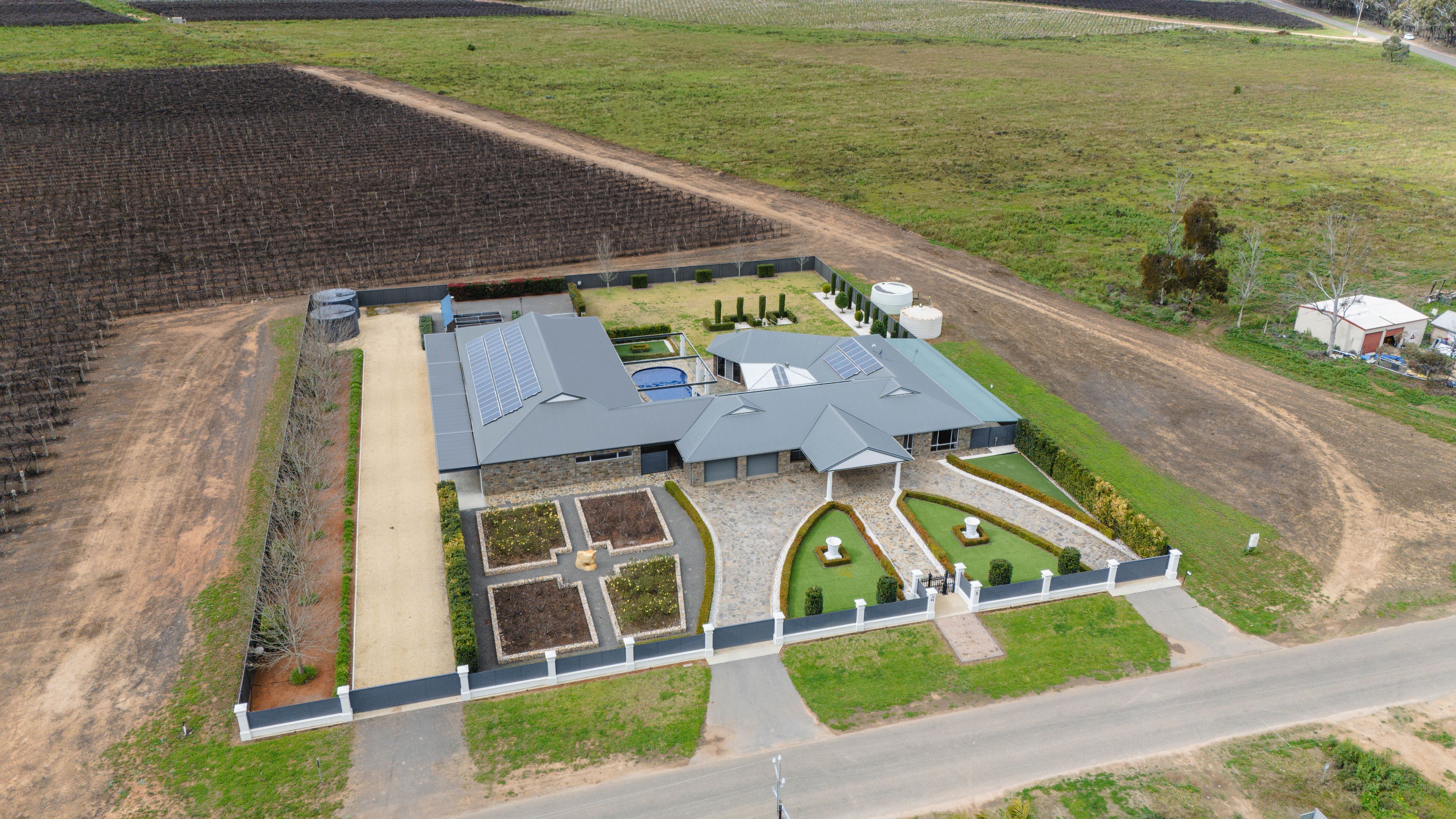 38 & 41 Brown Street — photo from Ray White Riverland