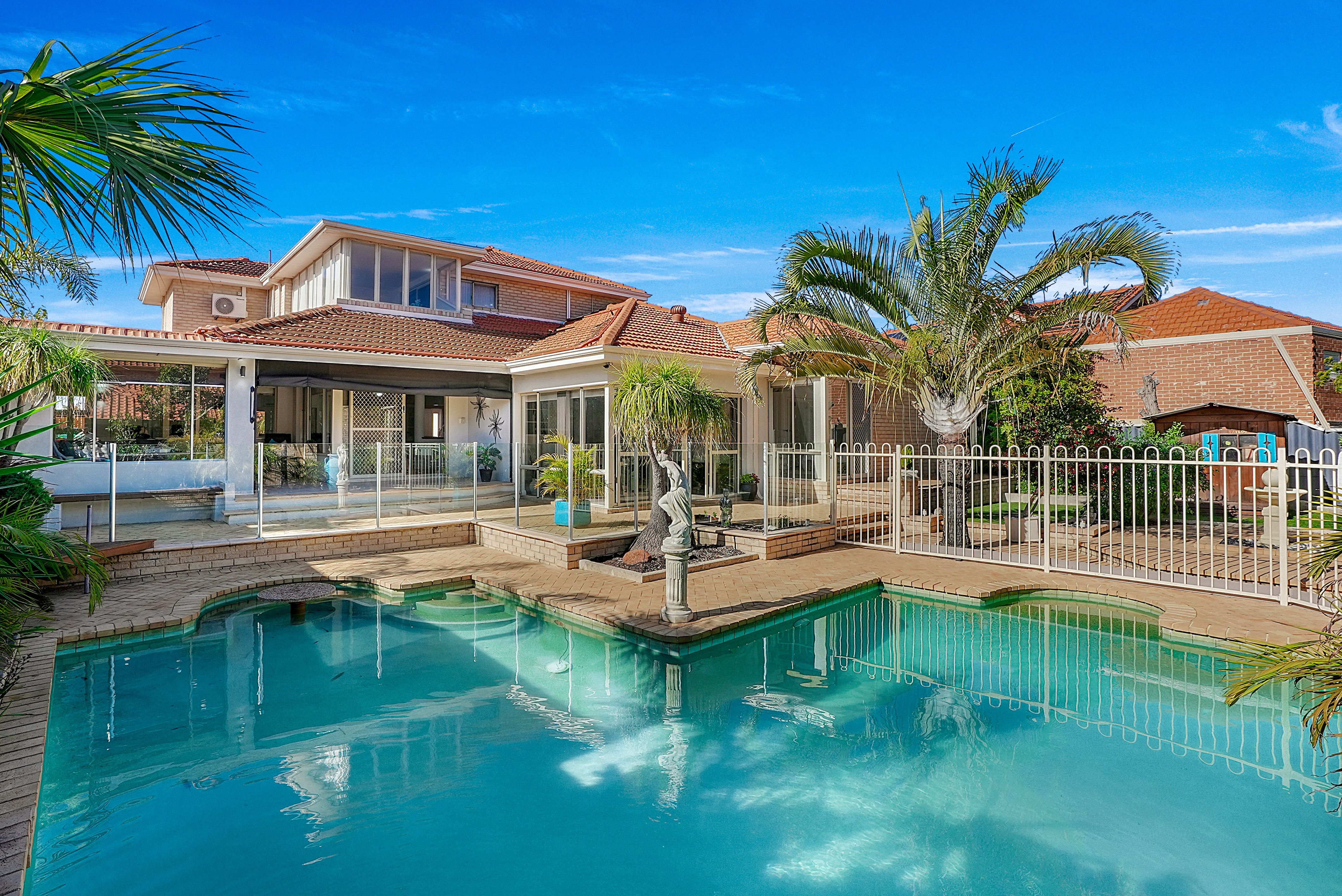 114 Aristride Avenue, Kallaroo, WA 6025