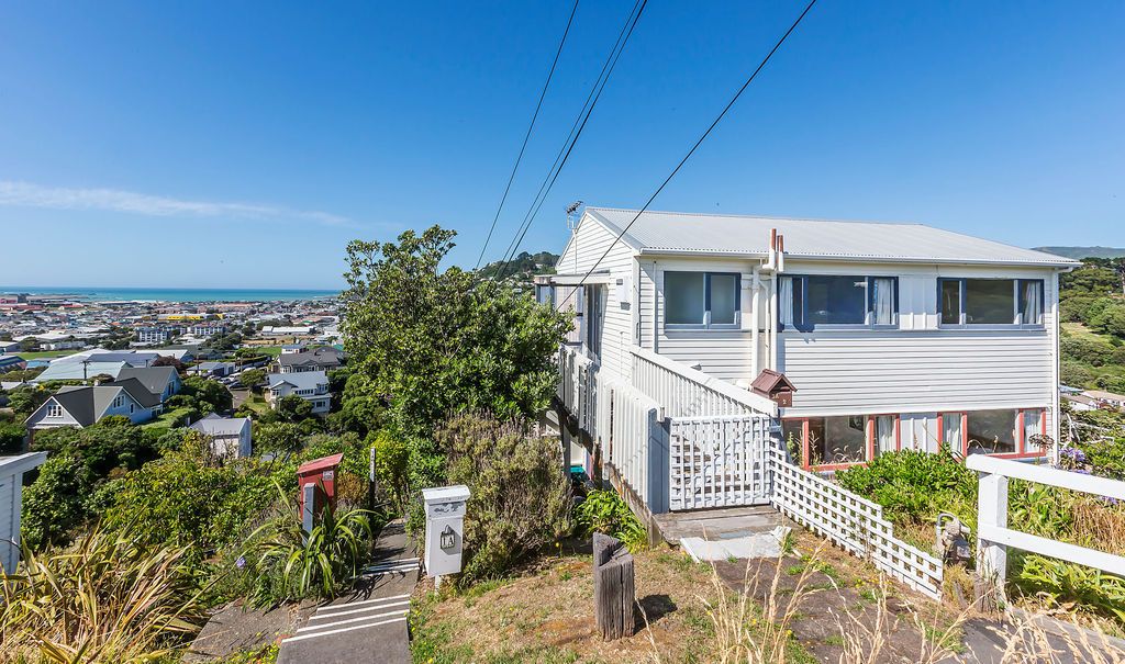 Flat 2 - 3a Baden Road, Hataitai, Wellington City