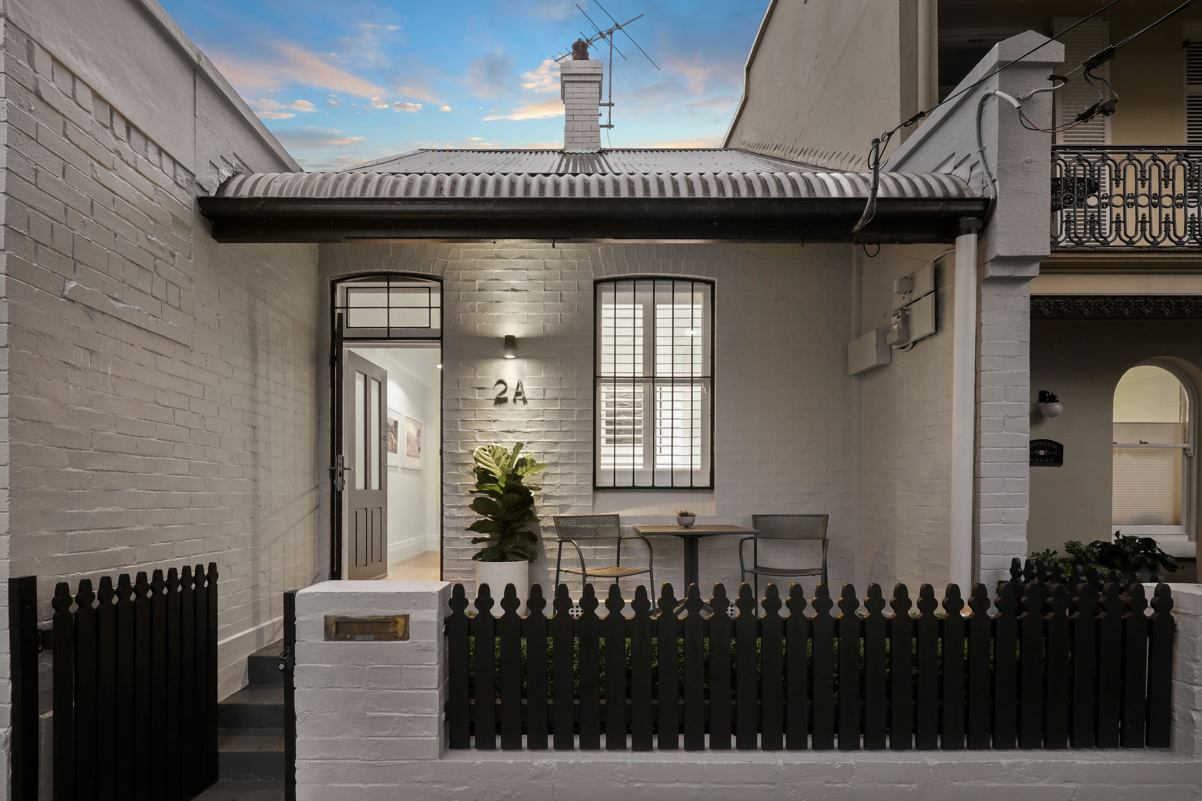 2a Commodore Street, Newtown NSW 2042
