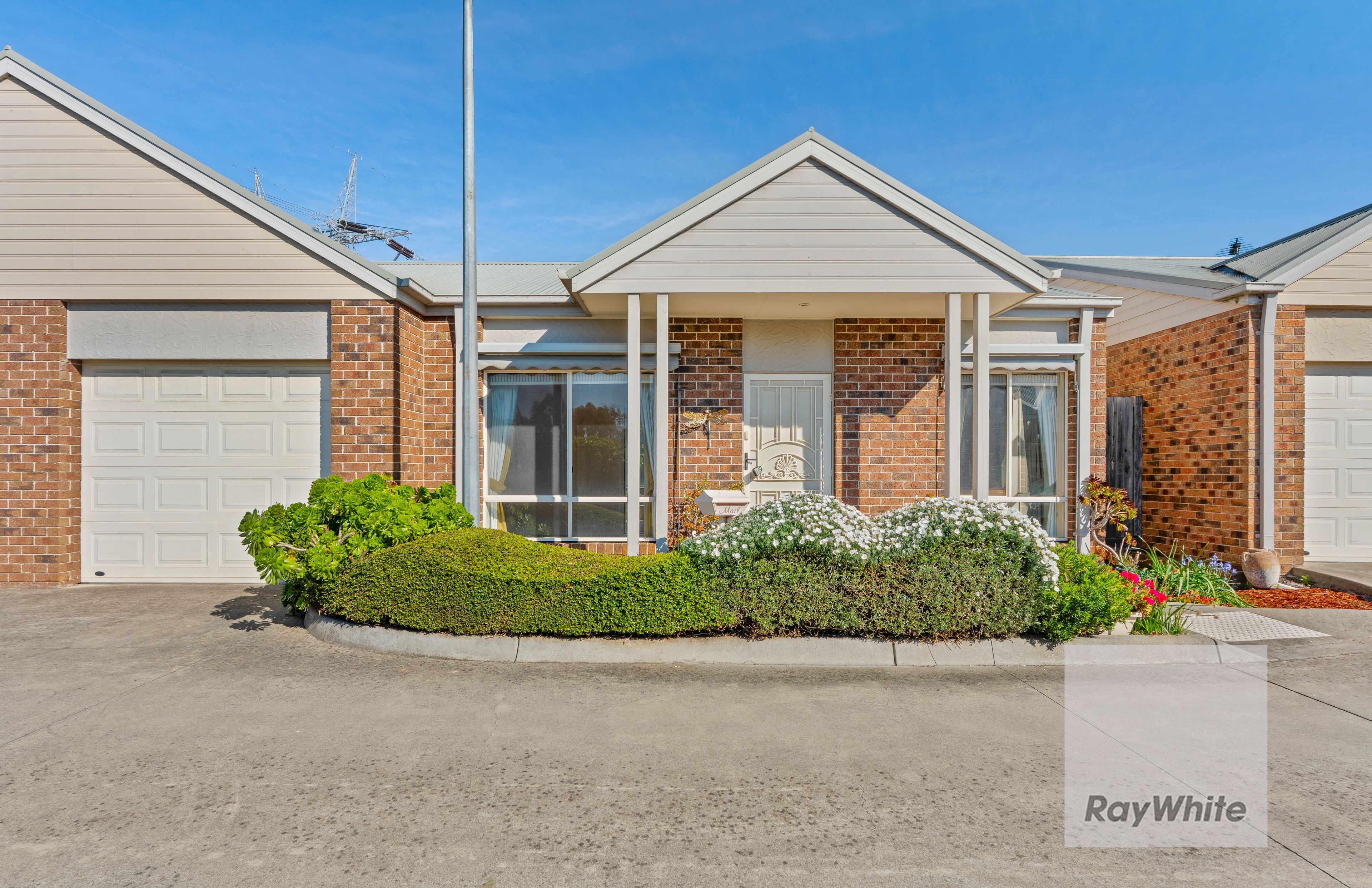 17/877 Plenty Road — photo from Ray White Bundoora