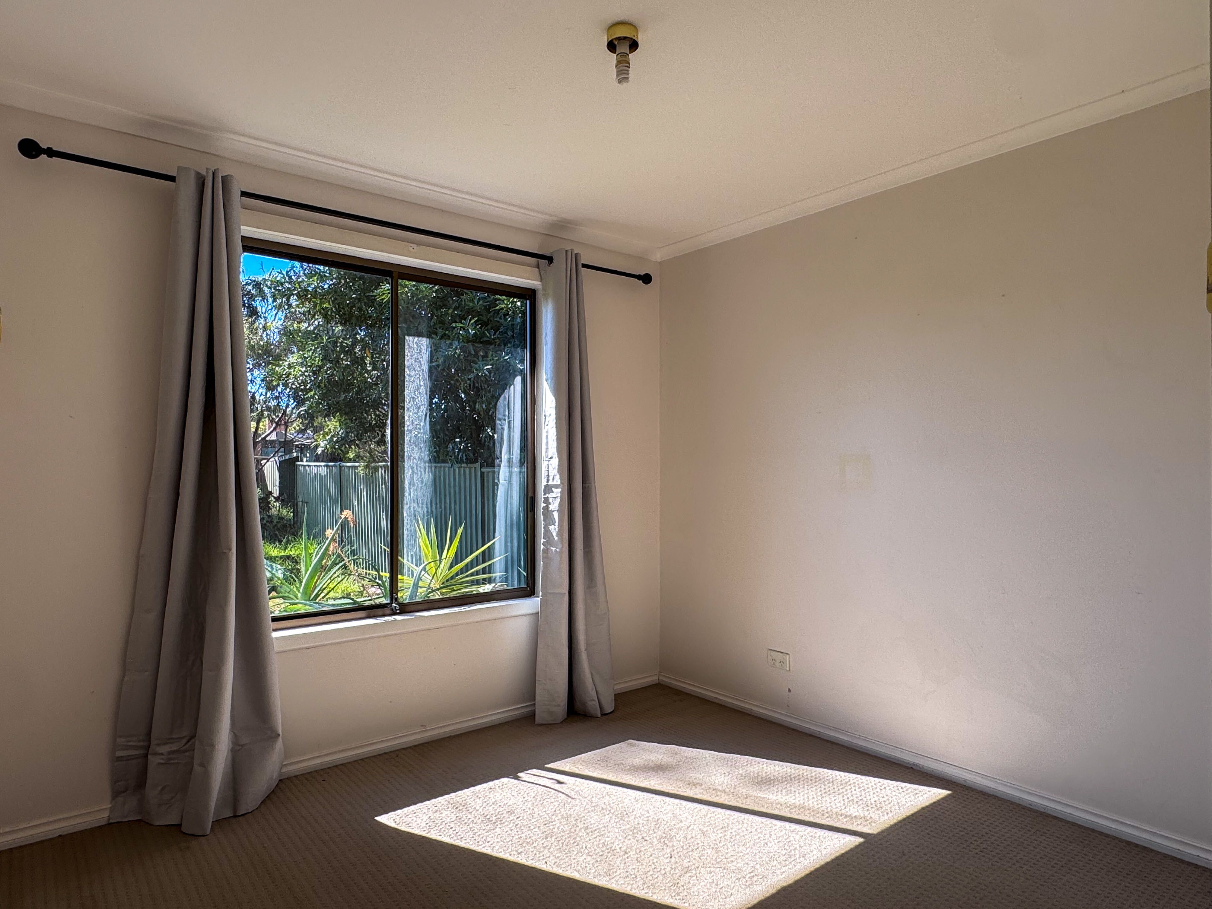 11 Churchill Drive — photo 7 of 14