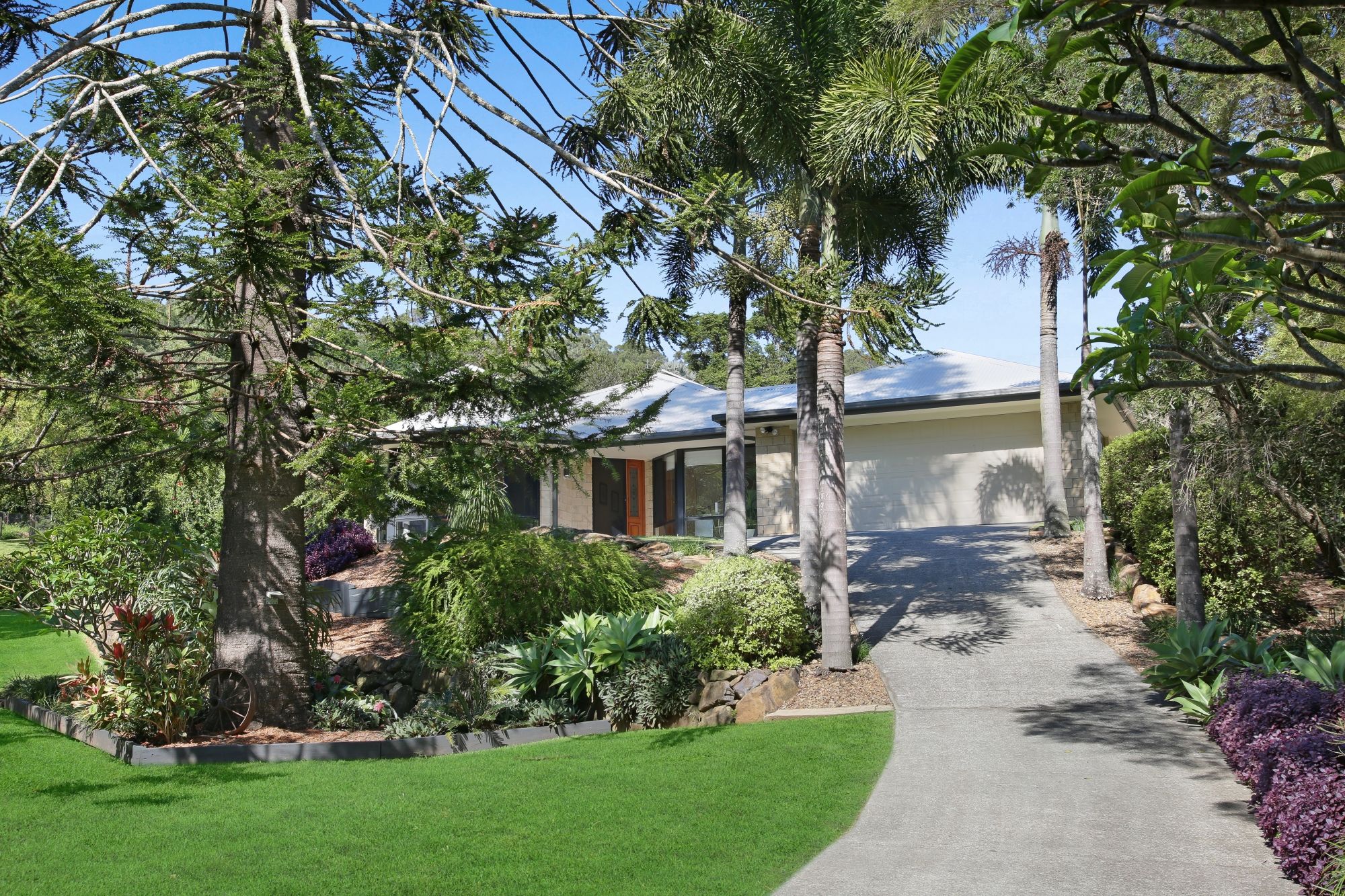 53-55 Valleyview Court, Bonogin, QLD 4213 - Sold House - Ray White ...