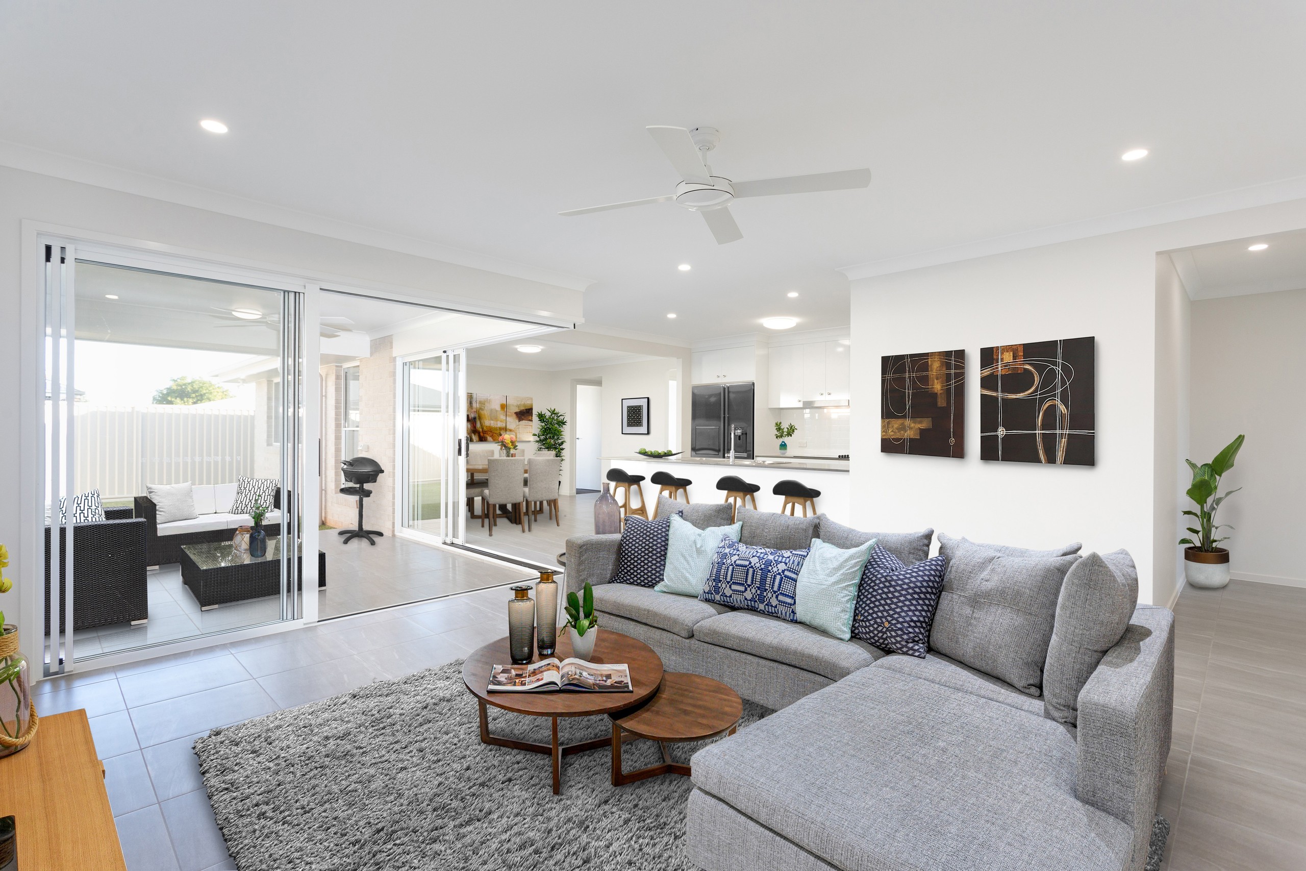 8 Lochie Drive, Redland Bay, QLD 4165