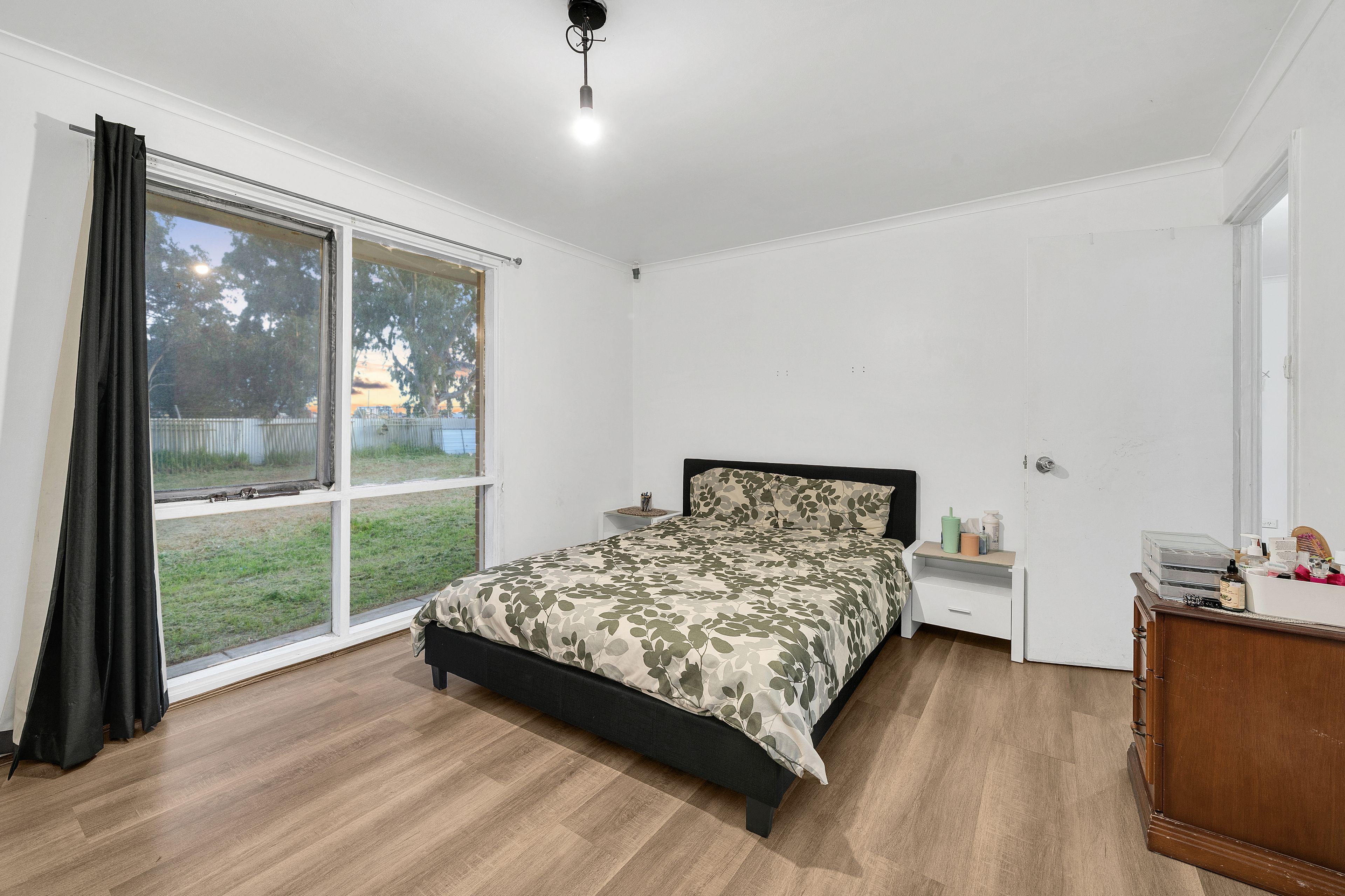 39 Carroll Avenue — photo 7 of 17