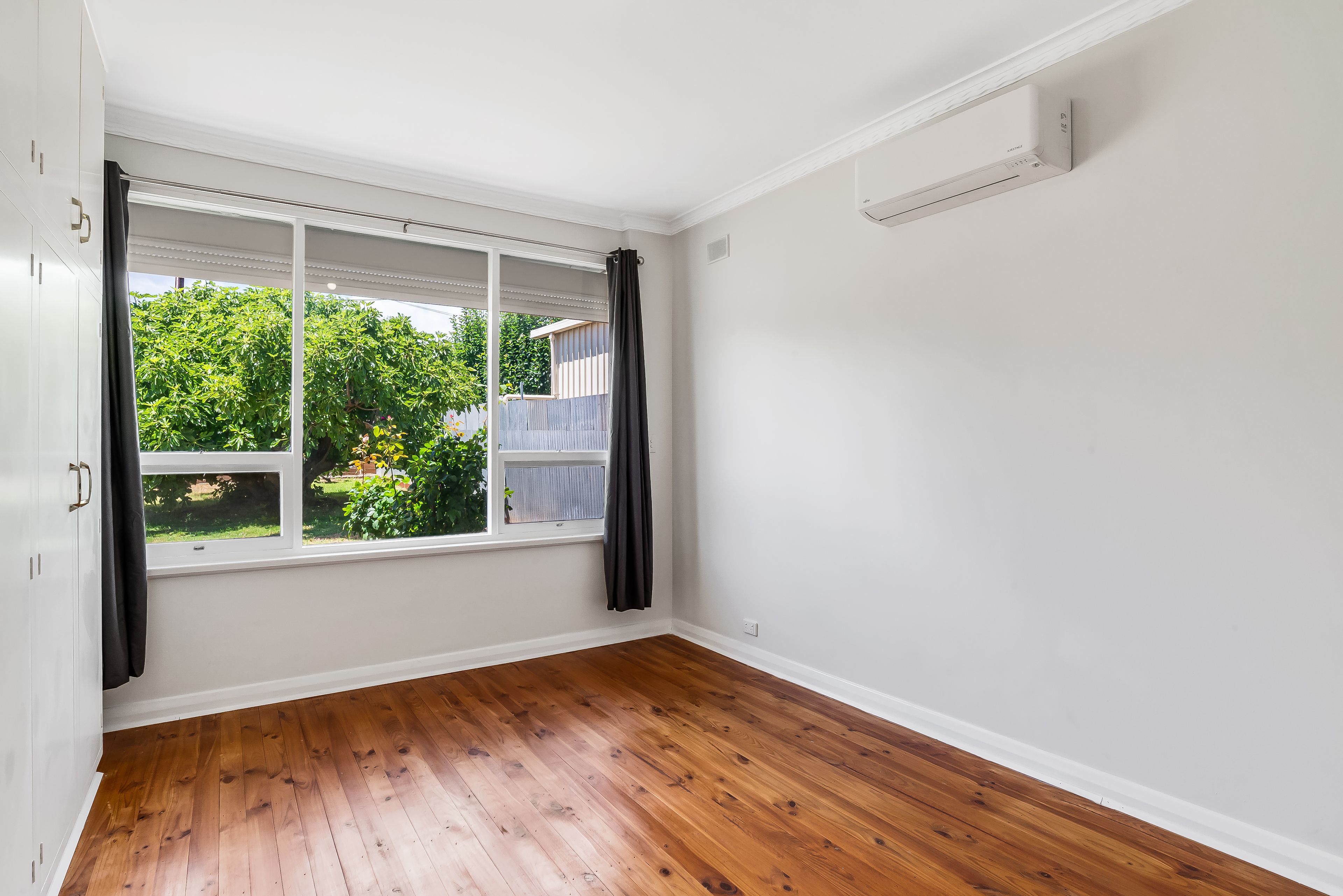 92 Cashel Street — photo 7 of 13