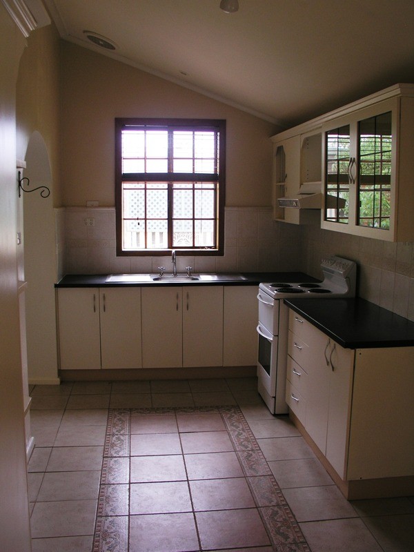 11 Thurlstone Street, Parkes, NSW 2870