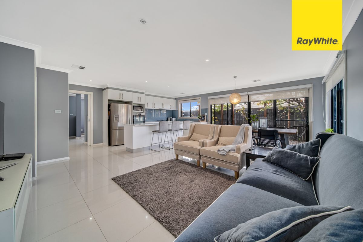 11 Marie Pitt Street, Franklin, ACT 2913