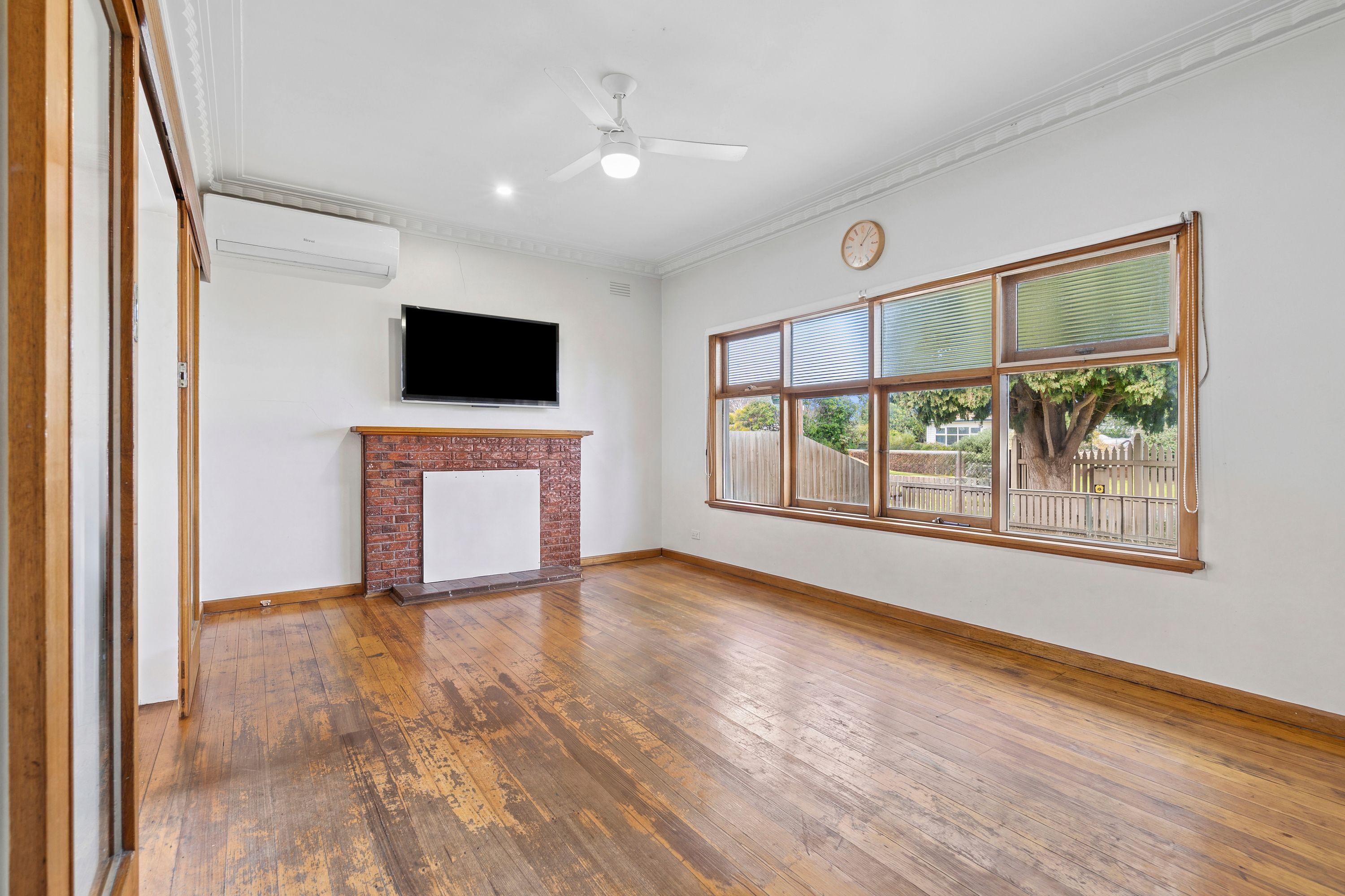 8 Fisher Street — photo 3 of 11