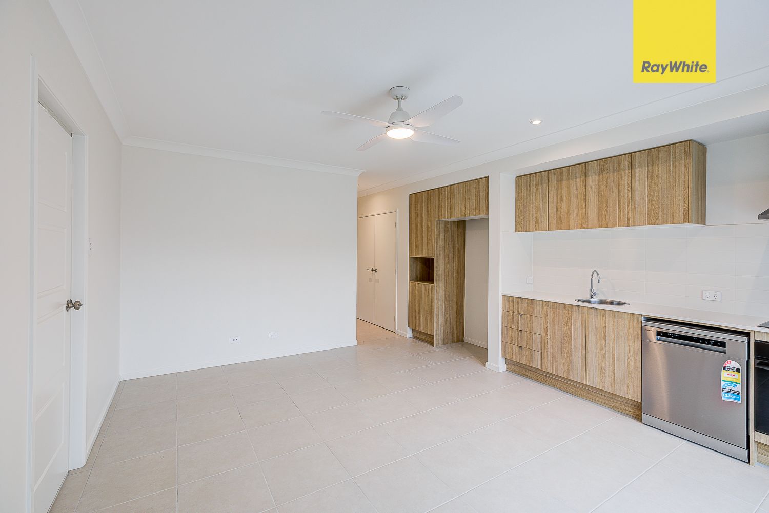 1/16 Elm Avenue, Woodridge, QLD 4114
