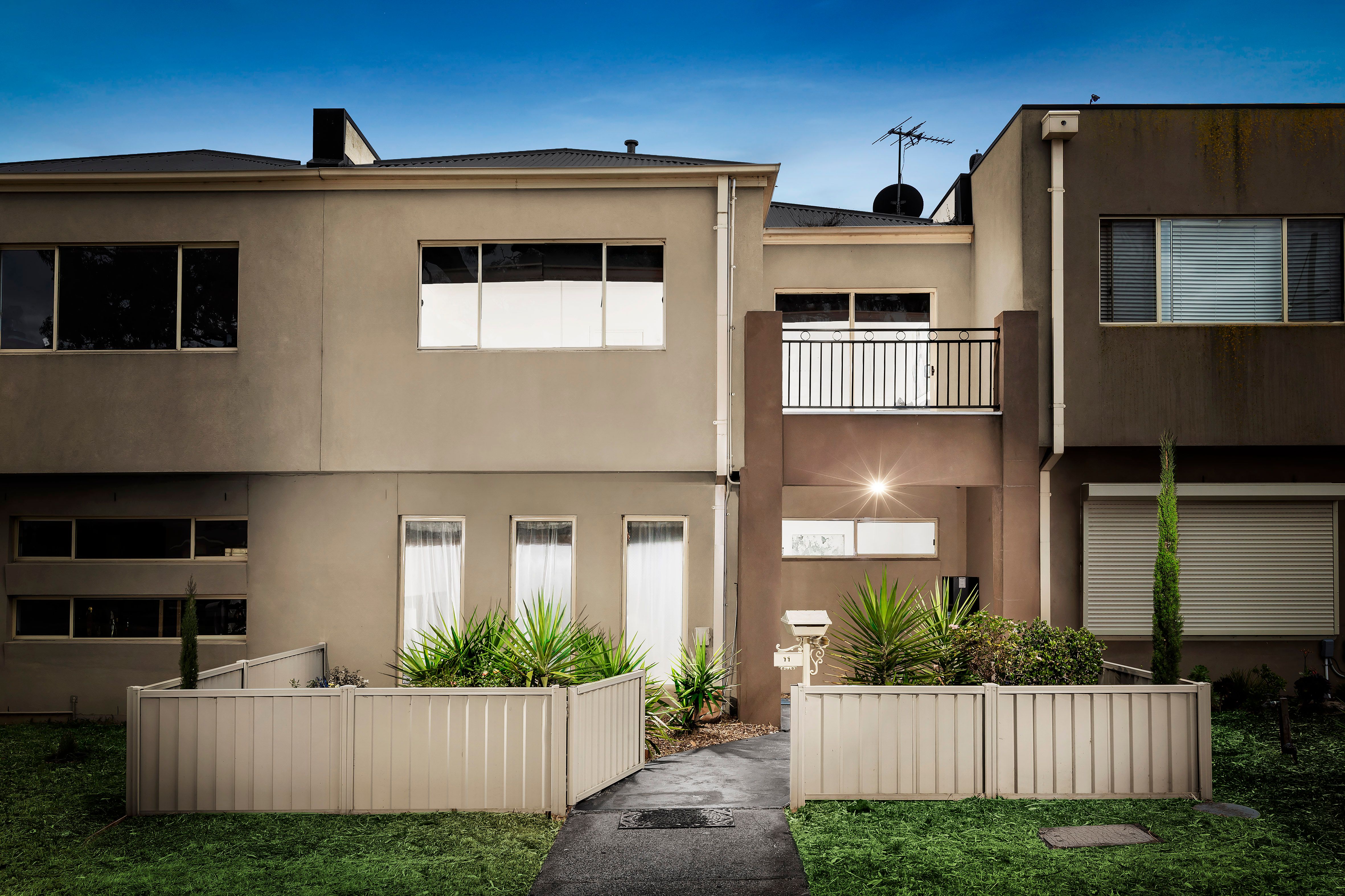 11 Tintern Terrace, South Morang VIC 3752