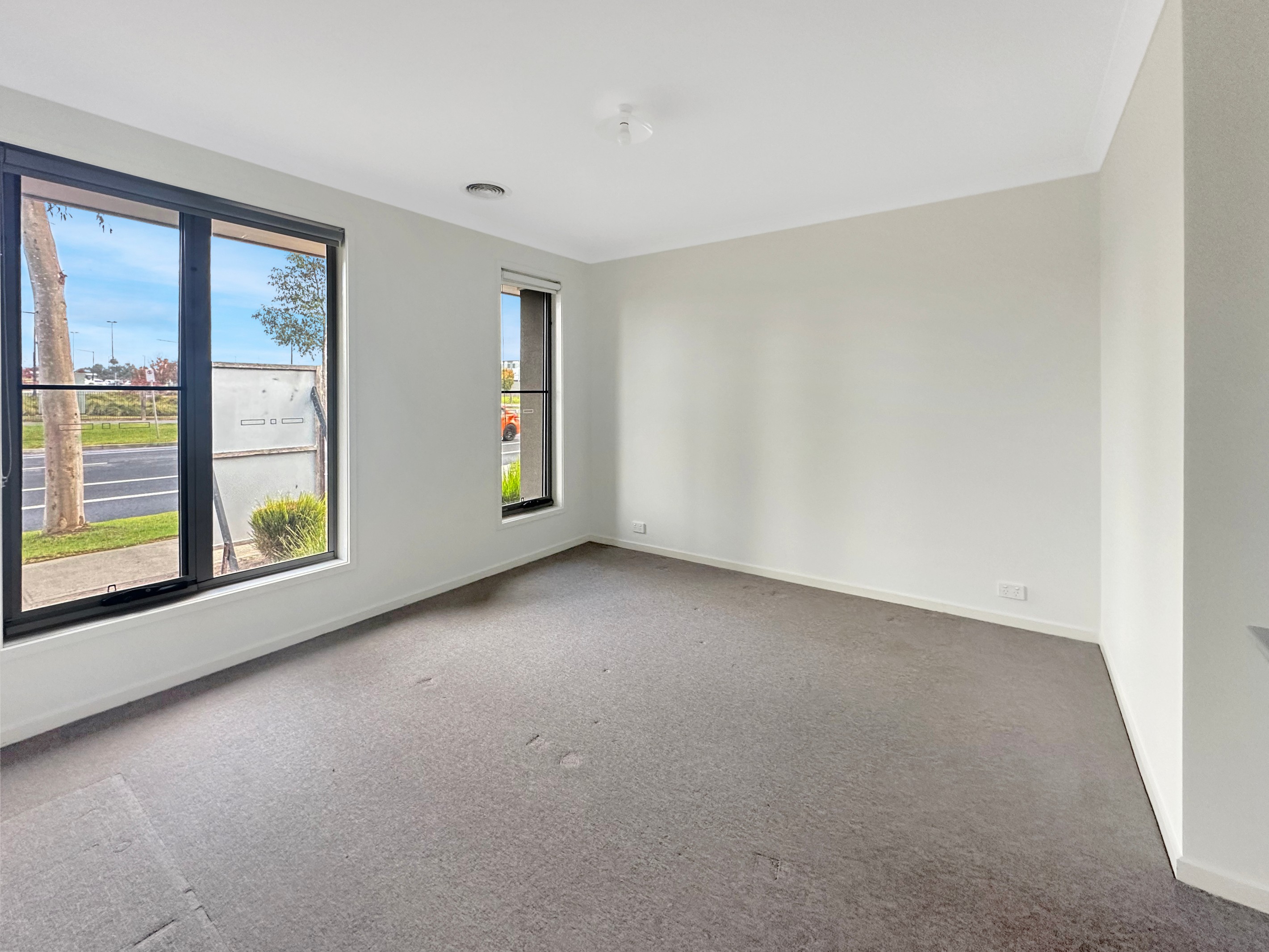 73 Eliburn Drive, Cranbourne East, VIC 3977
