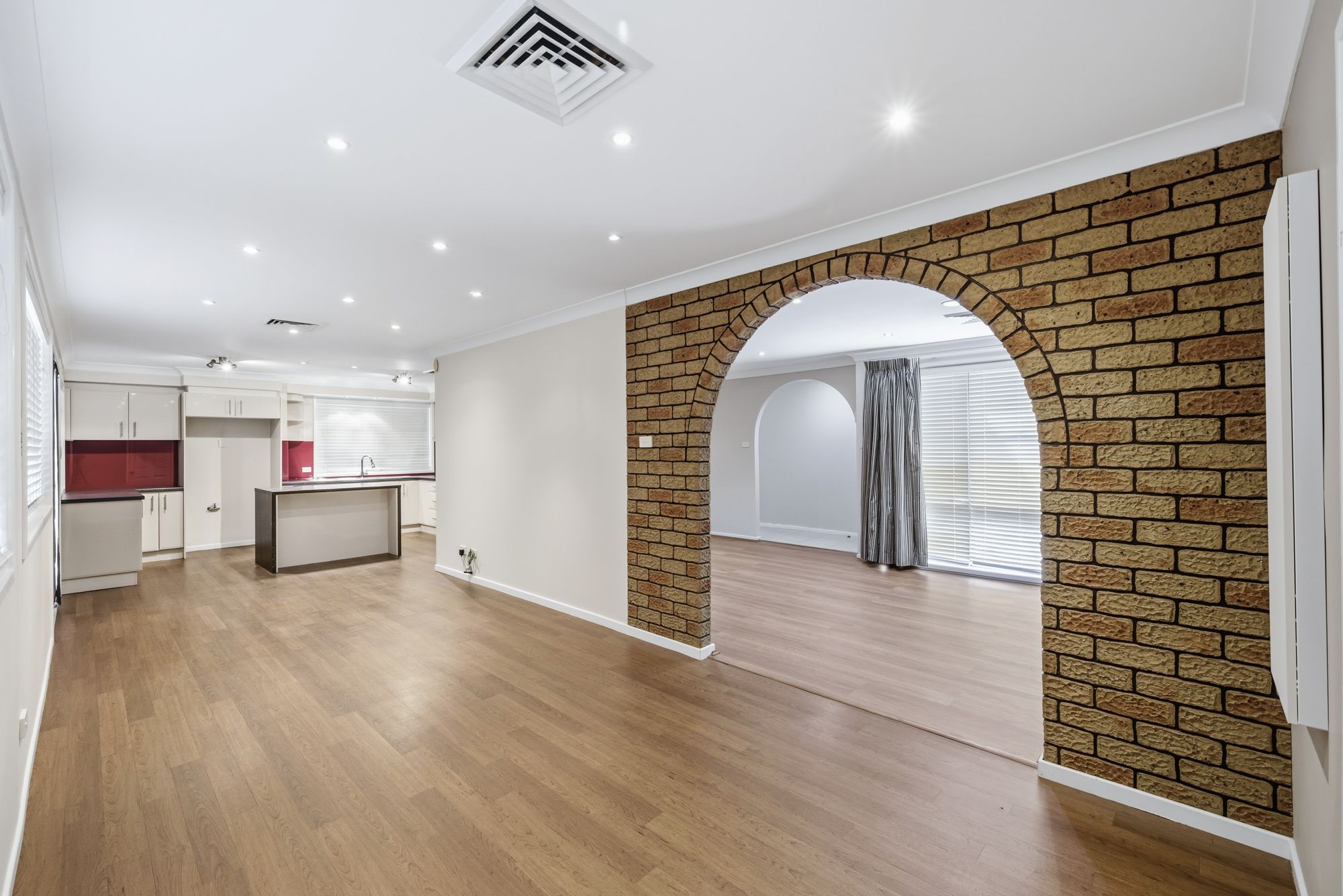 26 Clarissa Place — photo 4 of 15