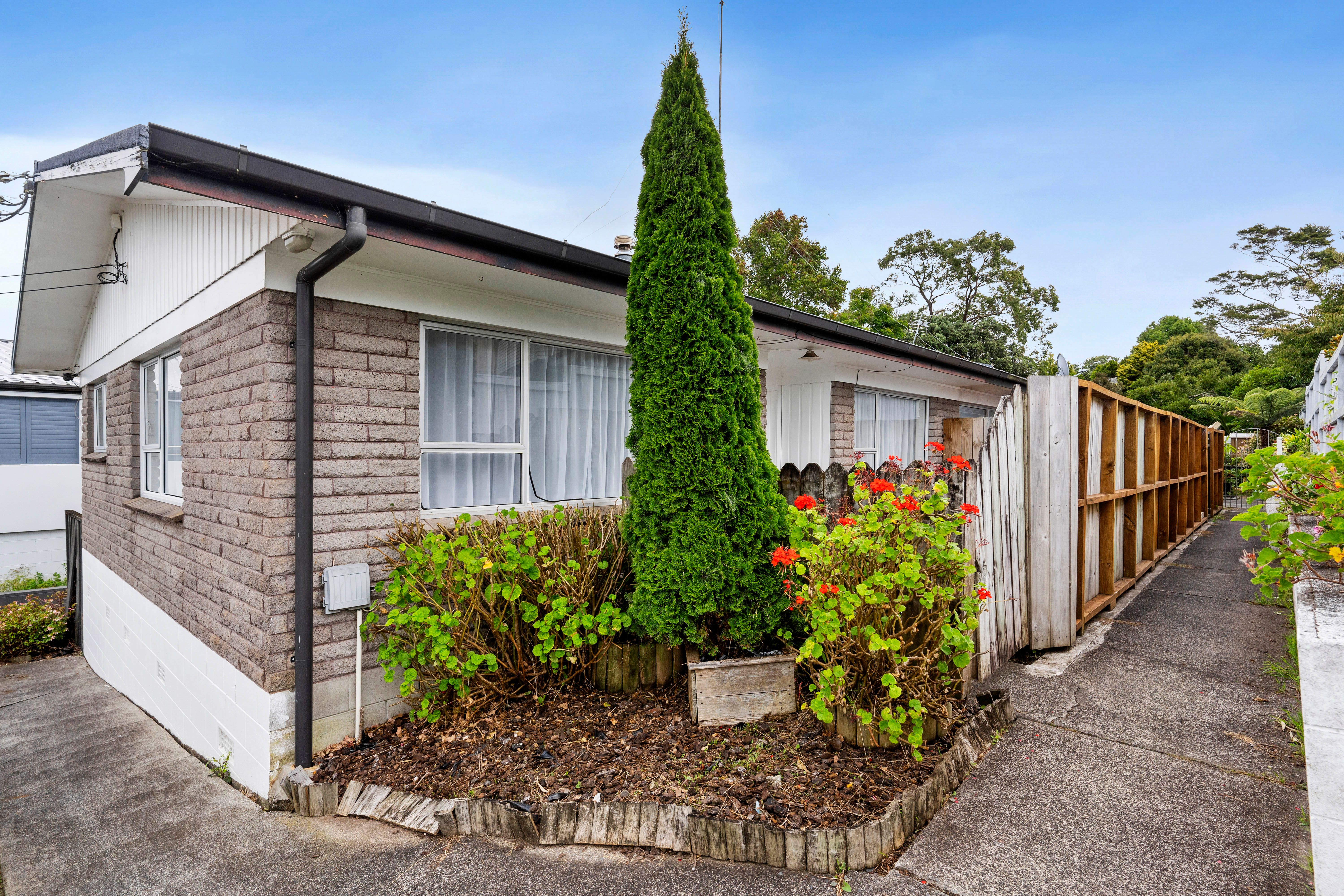 1/5 John Gill Road, Cockle Bay, Manukau City