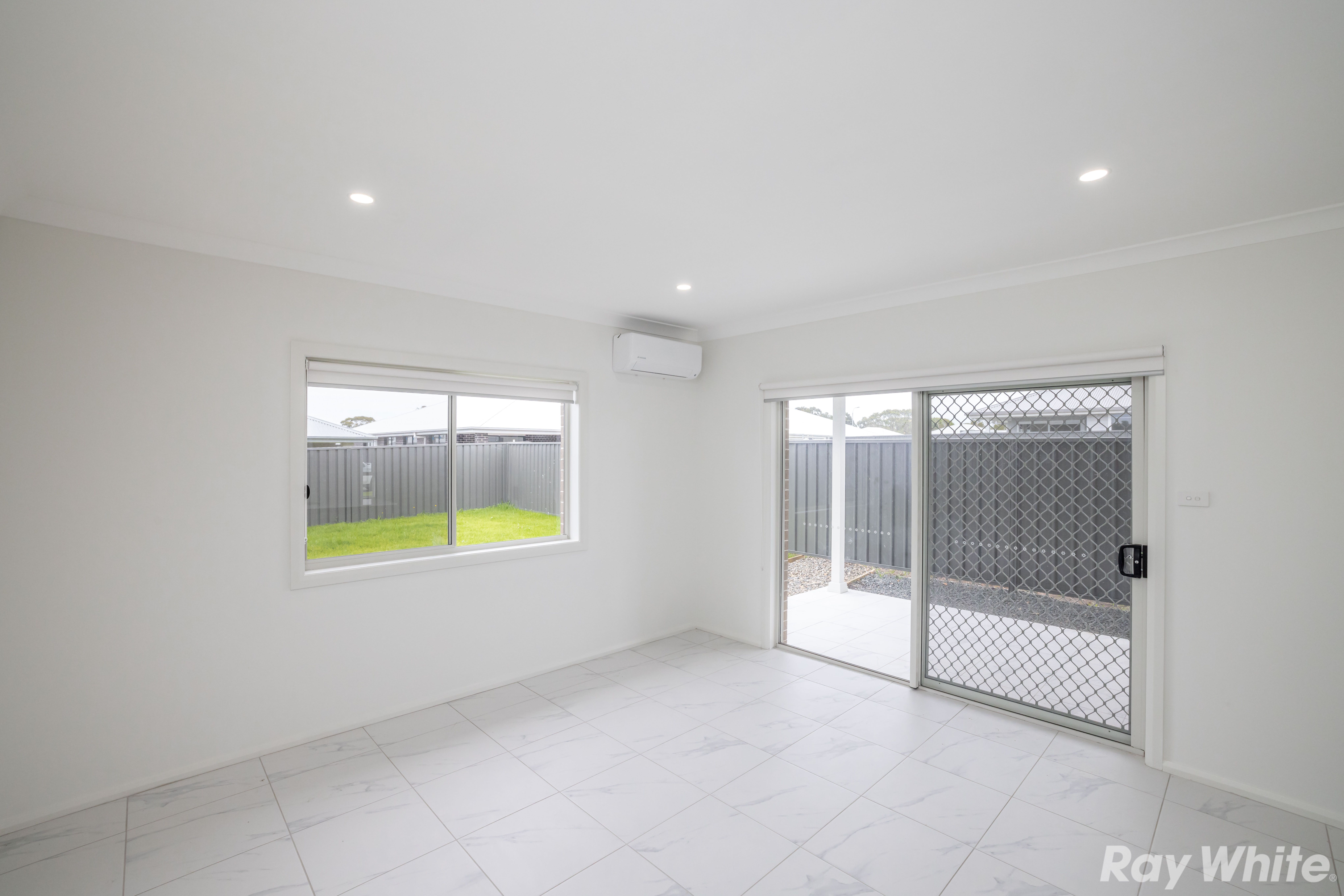 2/9 Oceania Street, Forster, NSW 2428