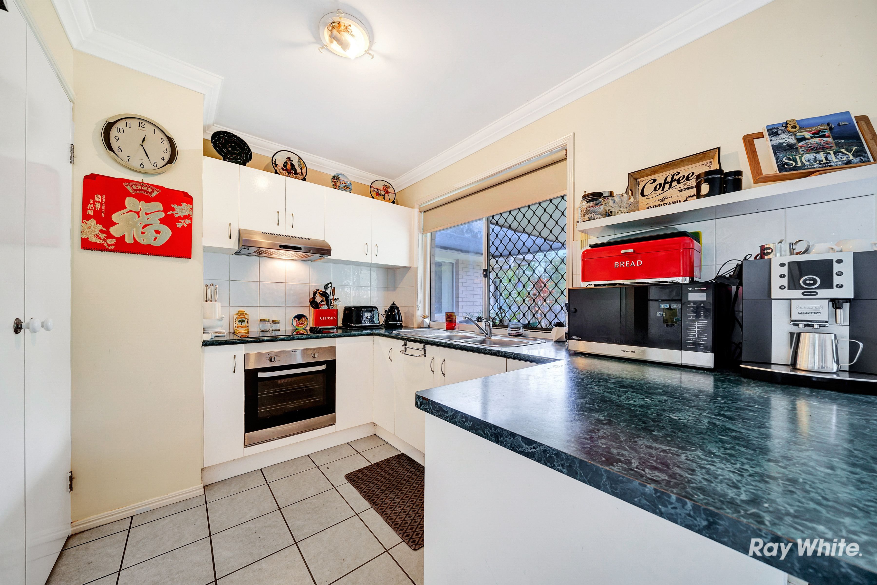 24 Condamine Place, Loganlea, QLD 4131