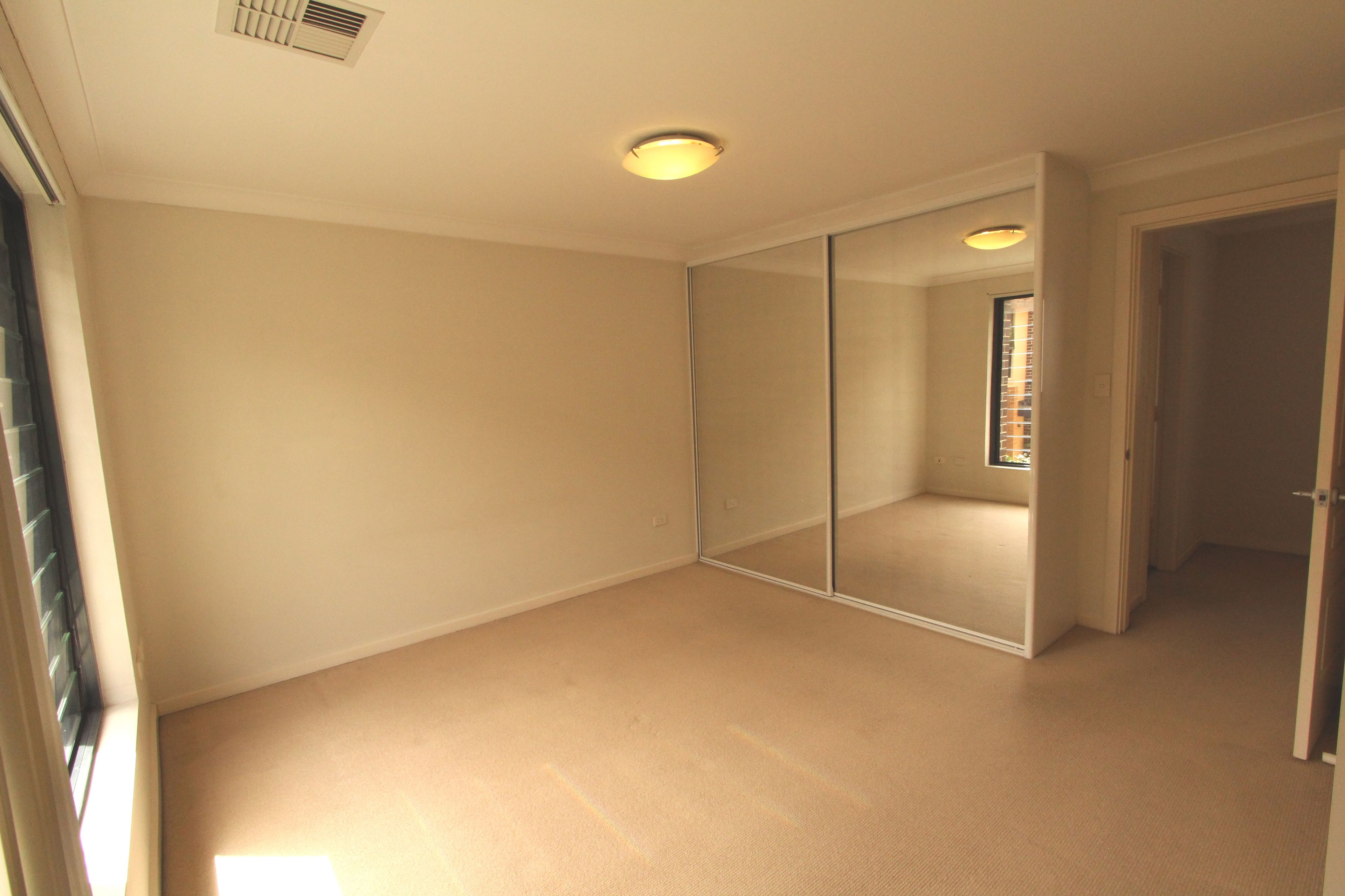 5/83-85A Pittwater Road — photo 5 of 6