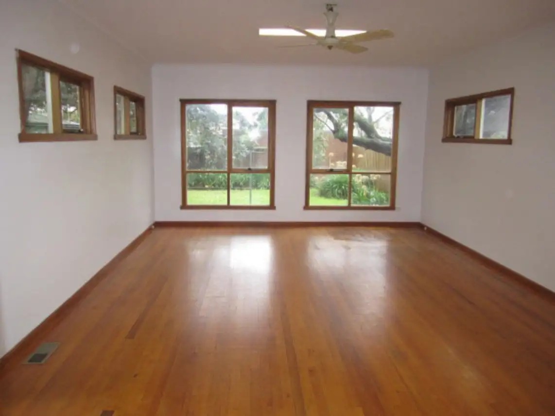 13 Moorookyle Avenue, Hughesdale, VIC 3166