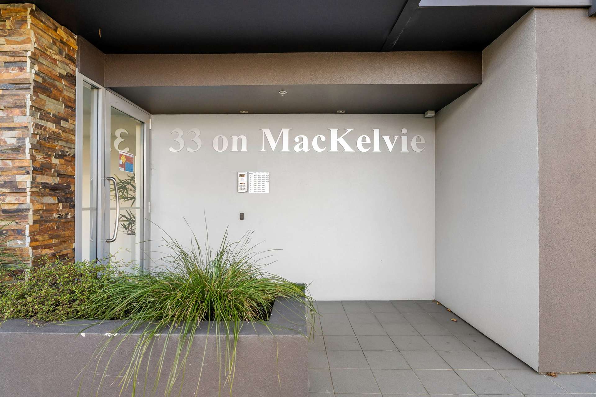 2E/33 MacKelvie Street photo 13