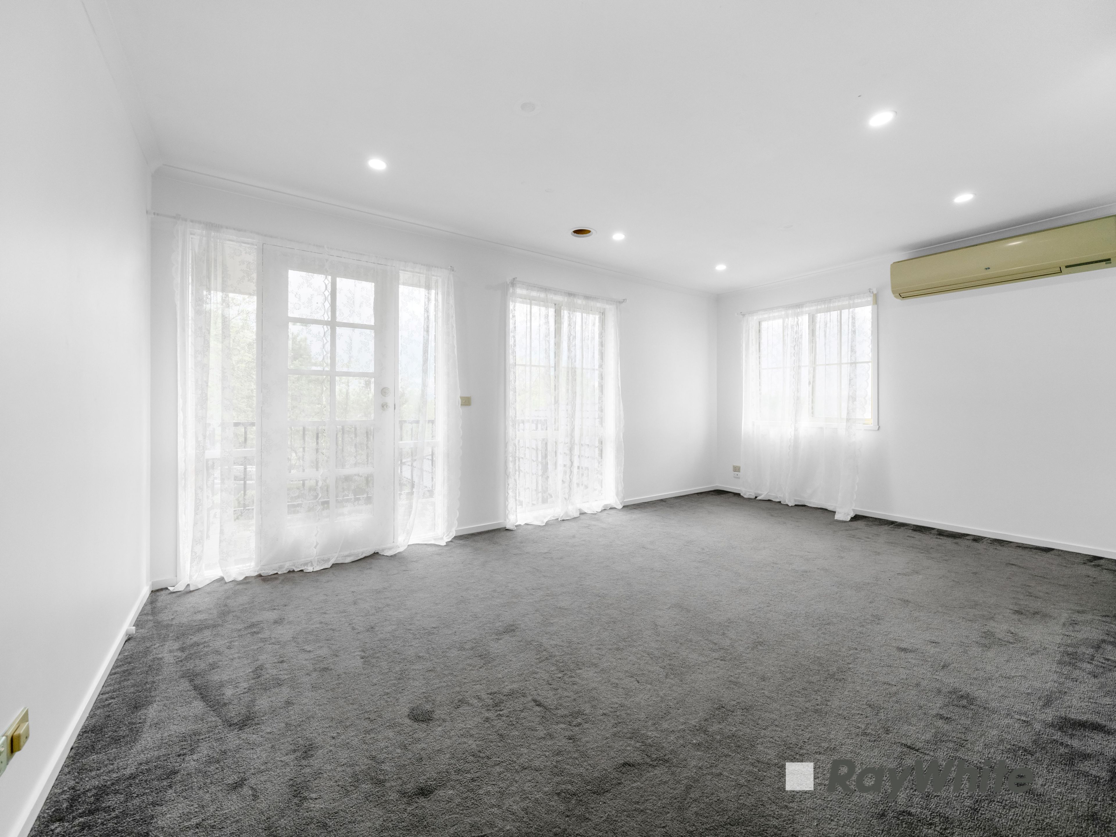 19 Highland Crescent — photo 15 of 21