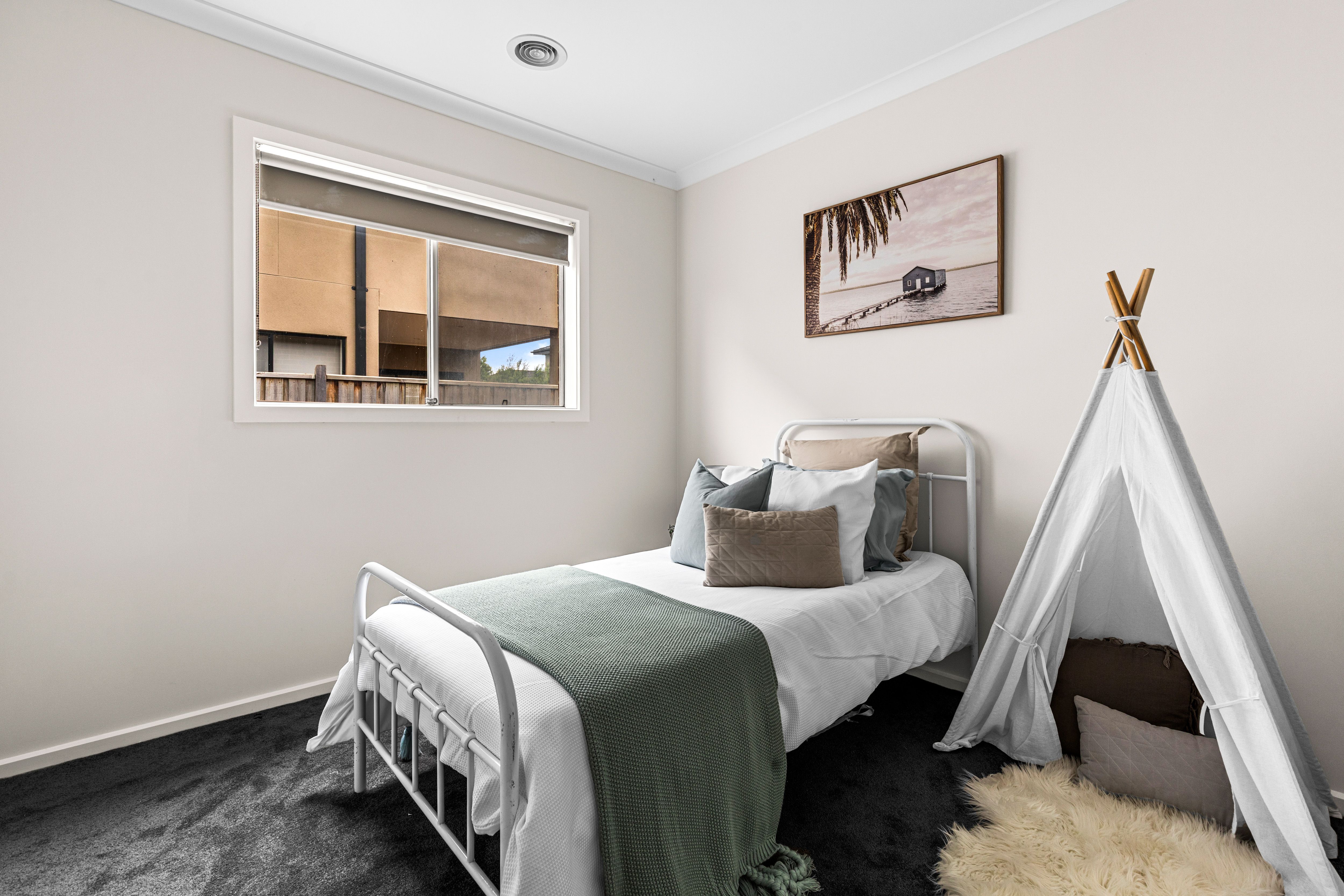 22 Langdon Drive — photo 8 of 14