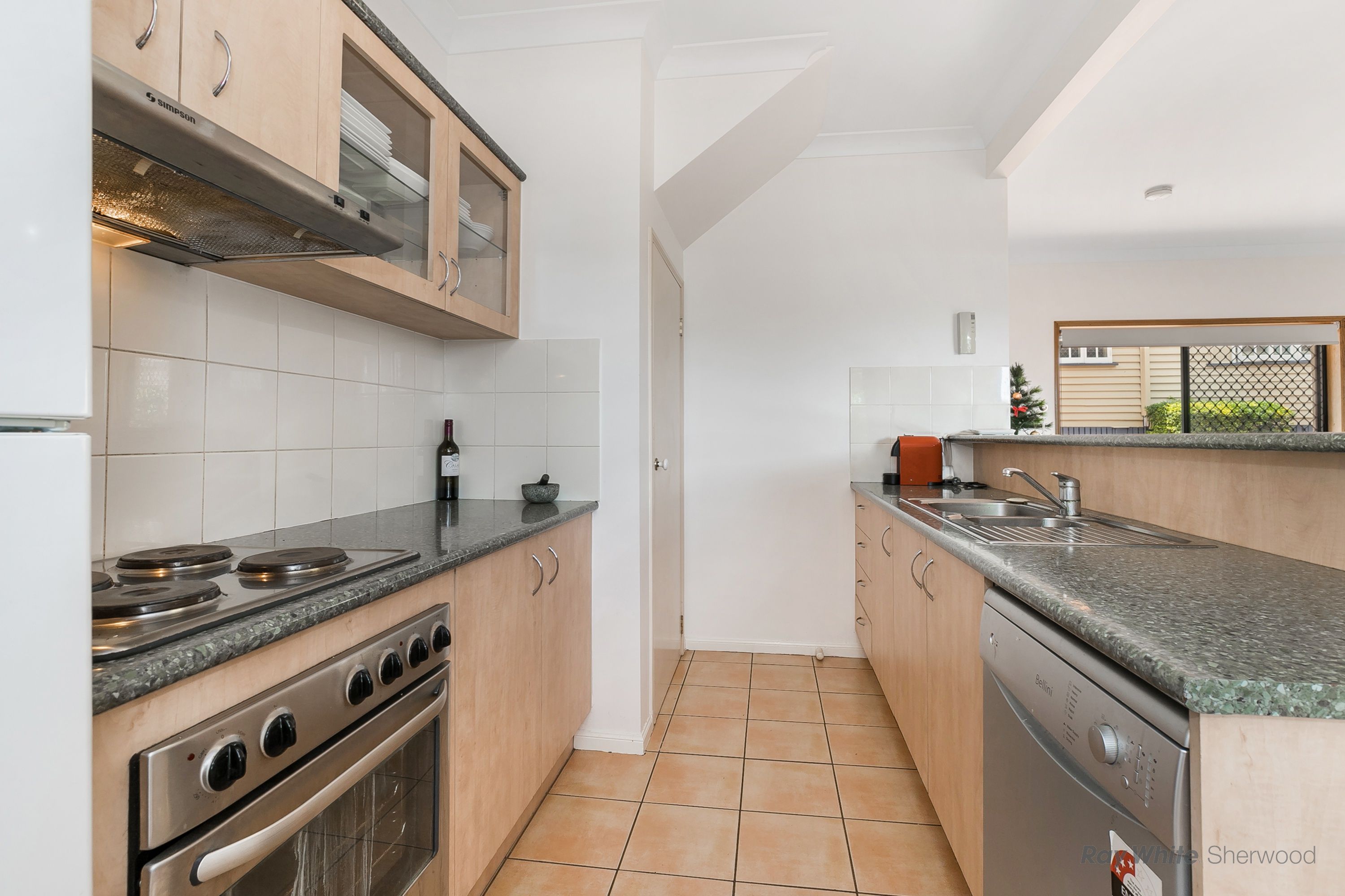 8/11 Paragon Street, Yeronga, QLD 4104