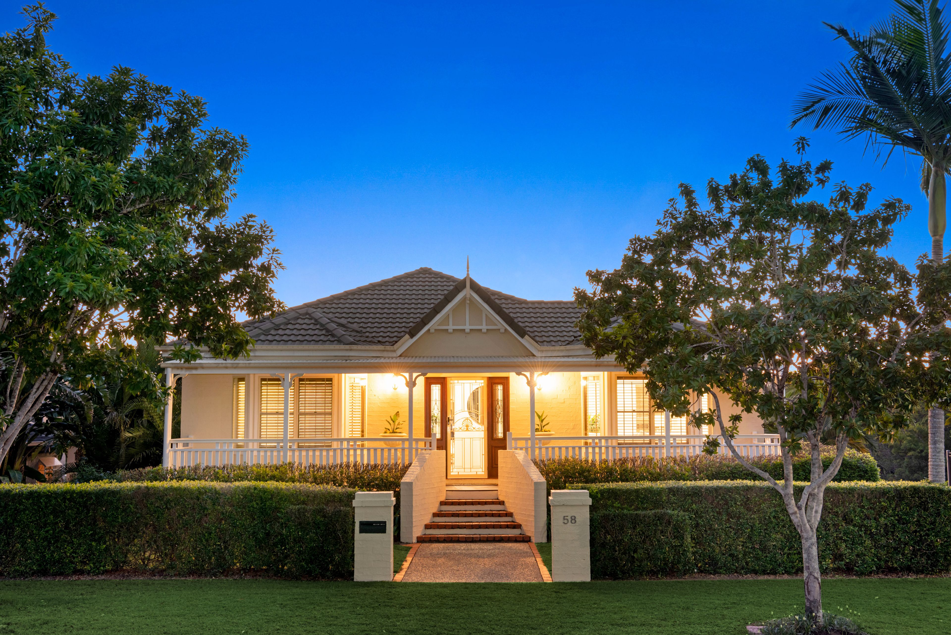 58 St Andrews Crescent, Carindale QLD 4152