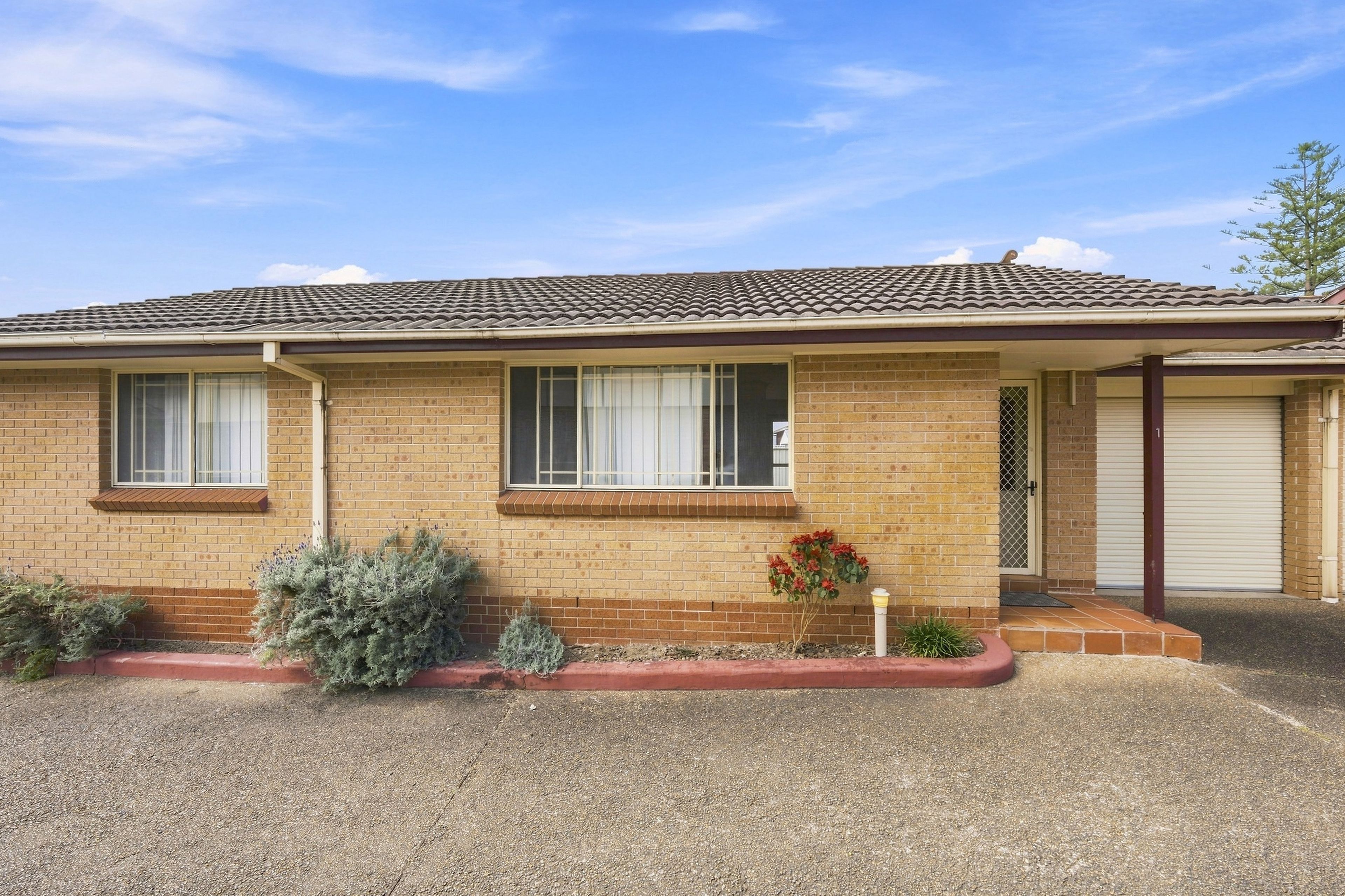 1/27-29 Eton Street — photo from Ray White Wetherill Park