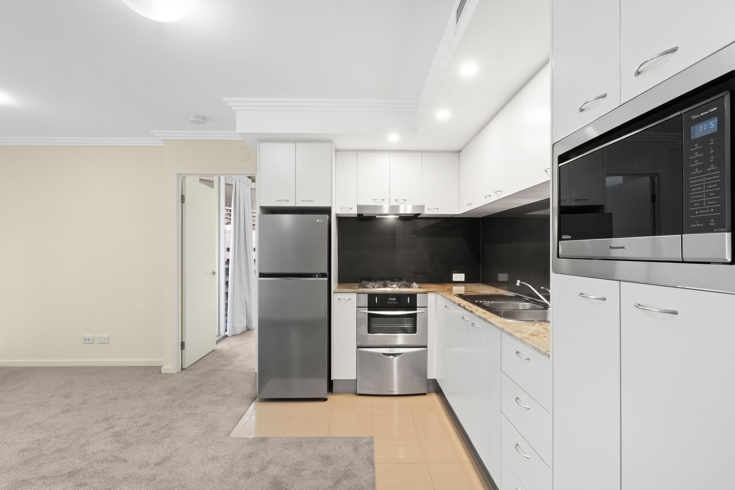 1301/70 Mary Street — photo 7 of 17