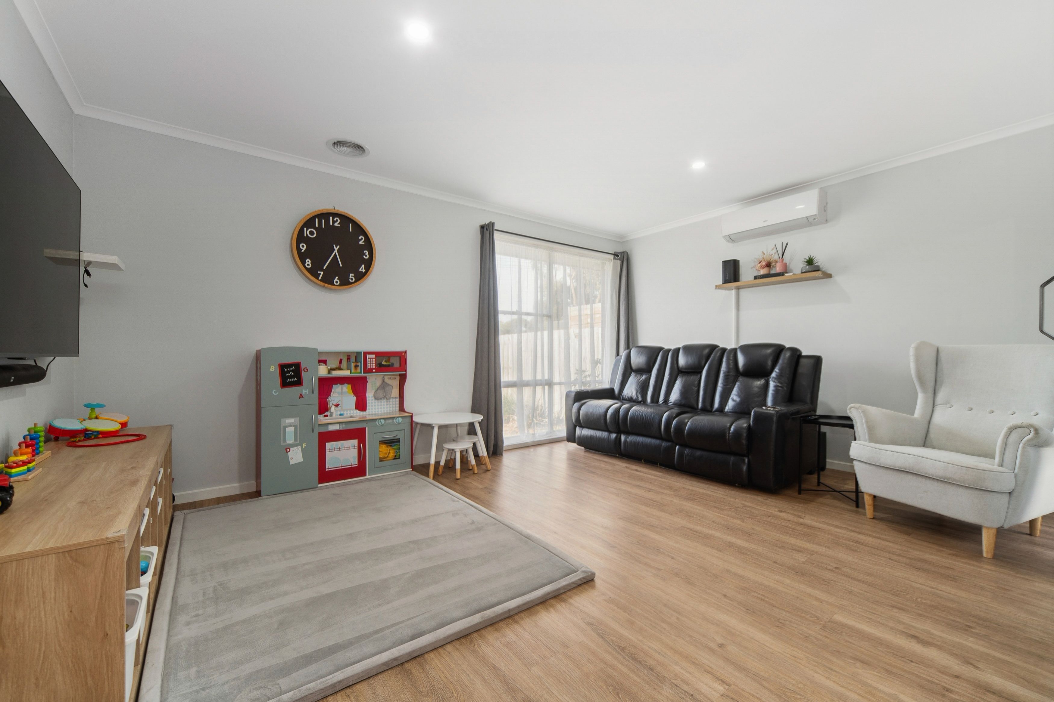 60 Bungower Road — photo 4 of 24