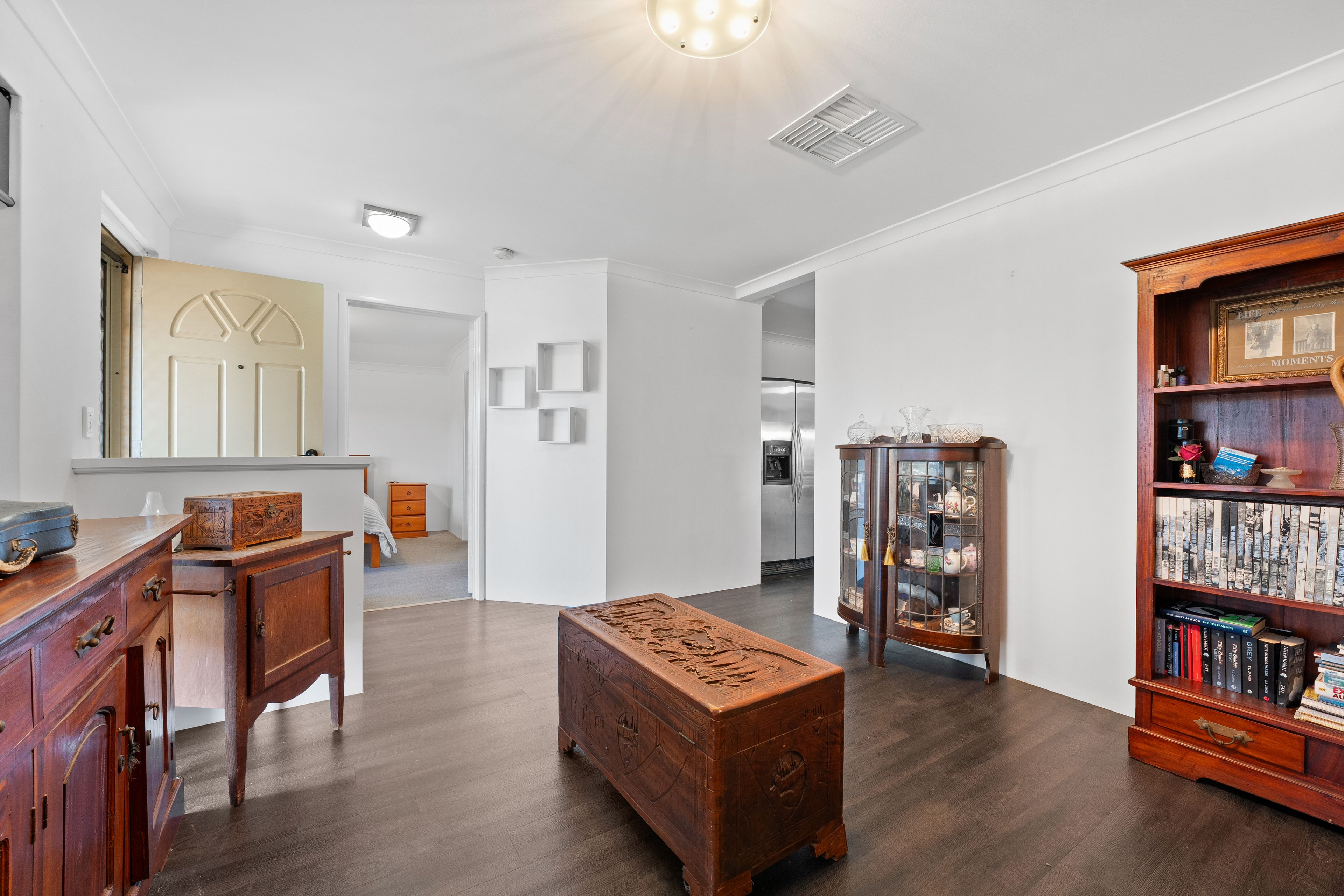 27 Mornington Boulevard — photo 6 of 30