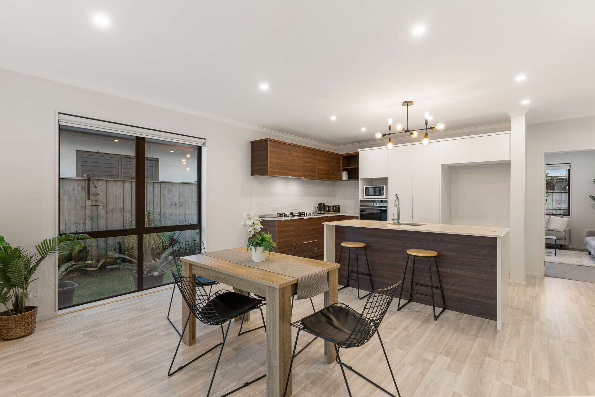 8 Nganui Avenue photo 5