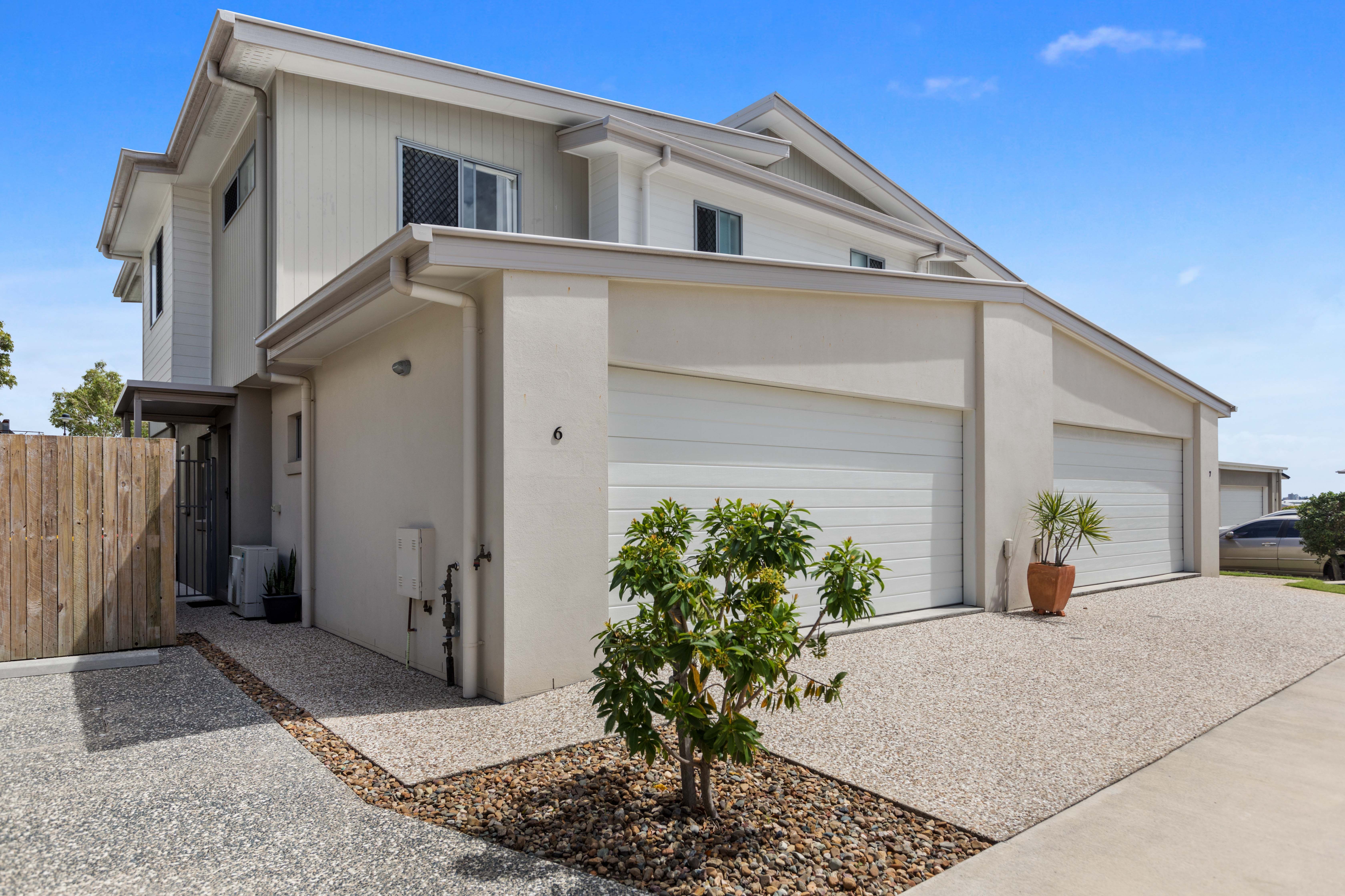 14 Photinia Crescent, Mountain Creek QLD 4557