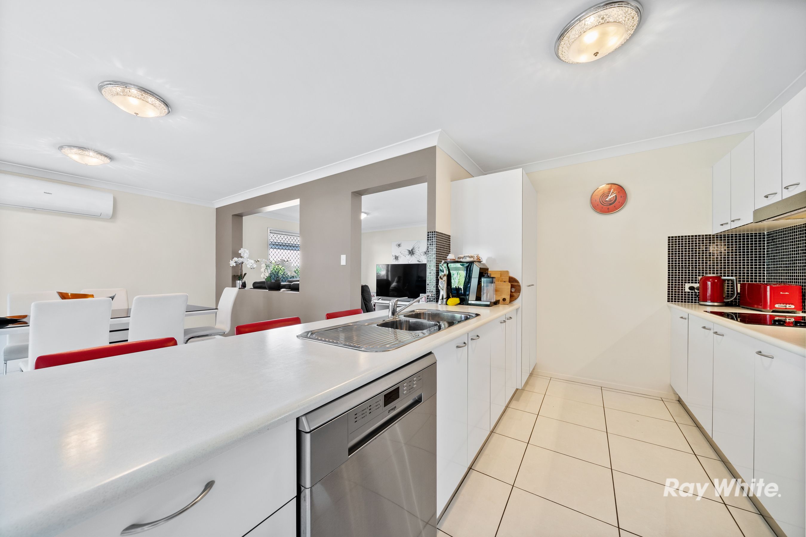 11 Bremer Street, Marsden, QLD 4132