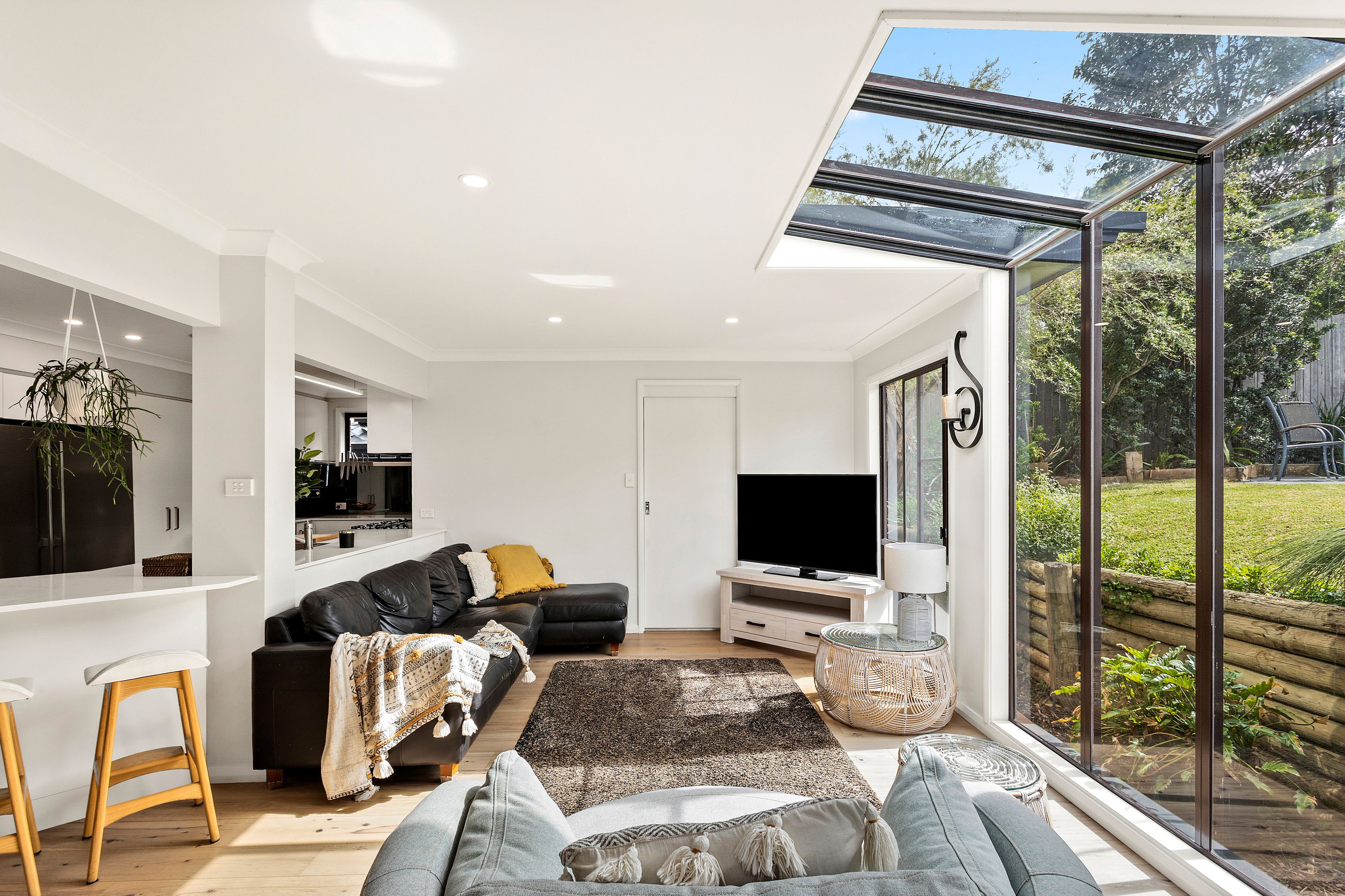 61 Loch Carron Avenue, Farmborough Heights, NSW 2526